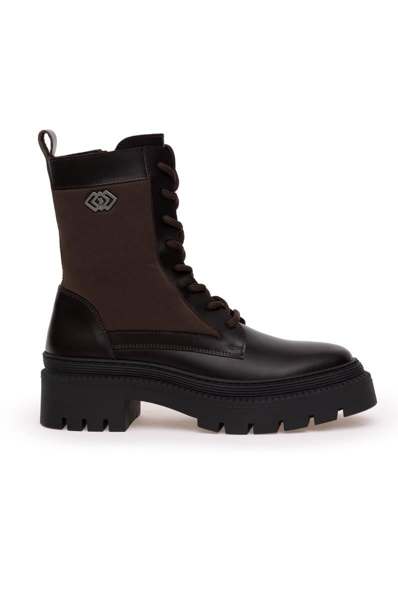 Kadın Kahverengi Bot