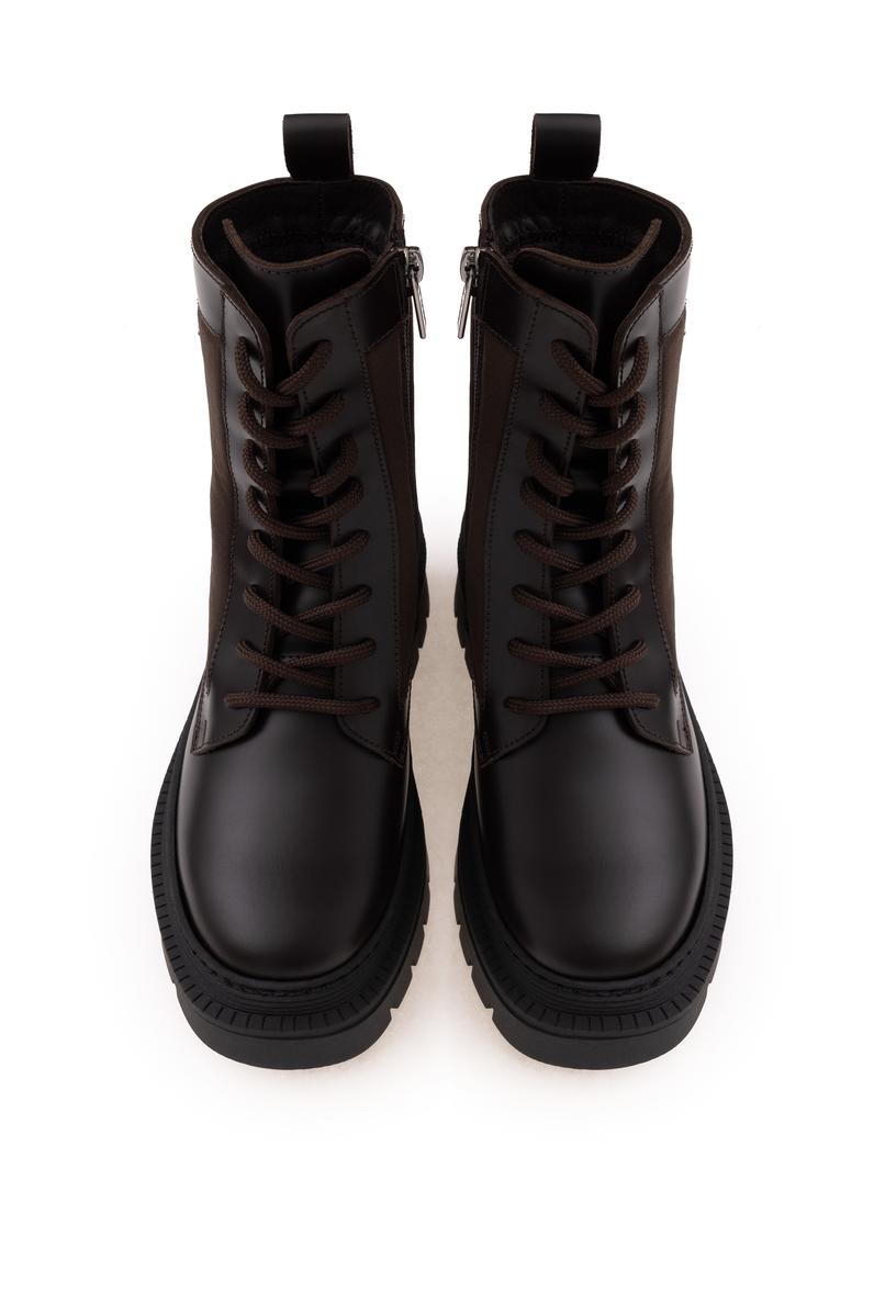 Kadın Kahverengi Bot