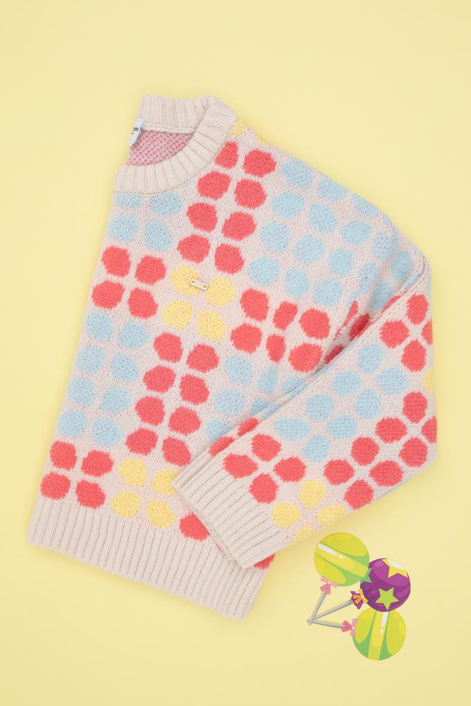 Kız Çocuk Nar Çiçeği Kazak