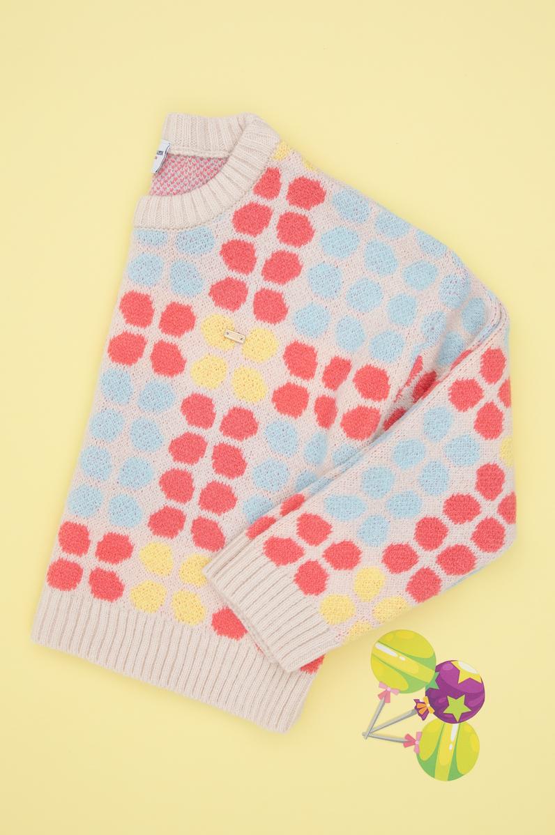 Kız Çocuk Nar Çiçeği Kazak