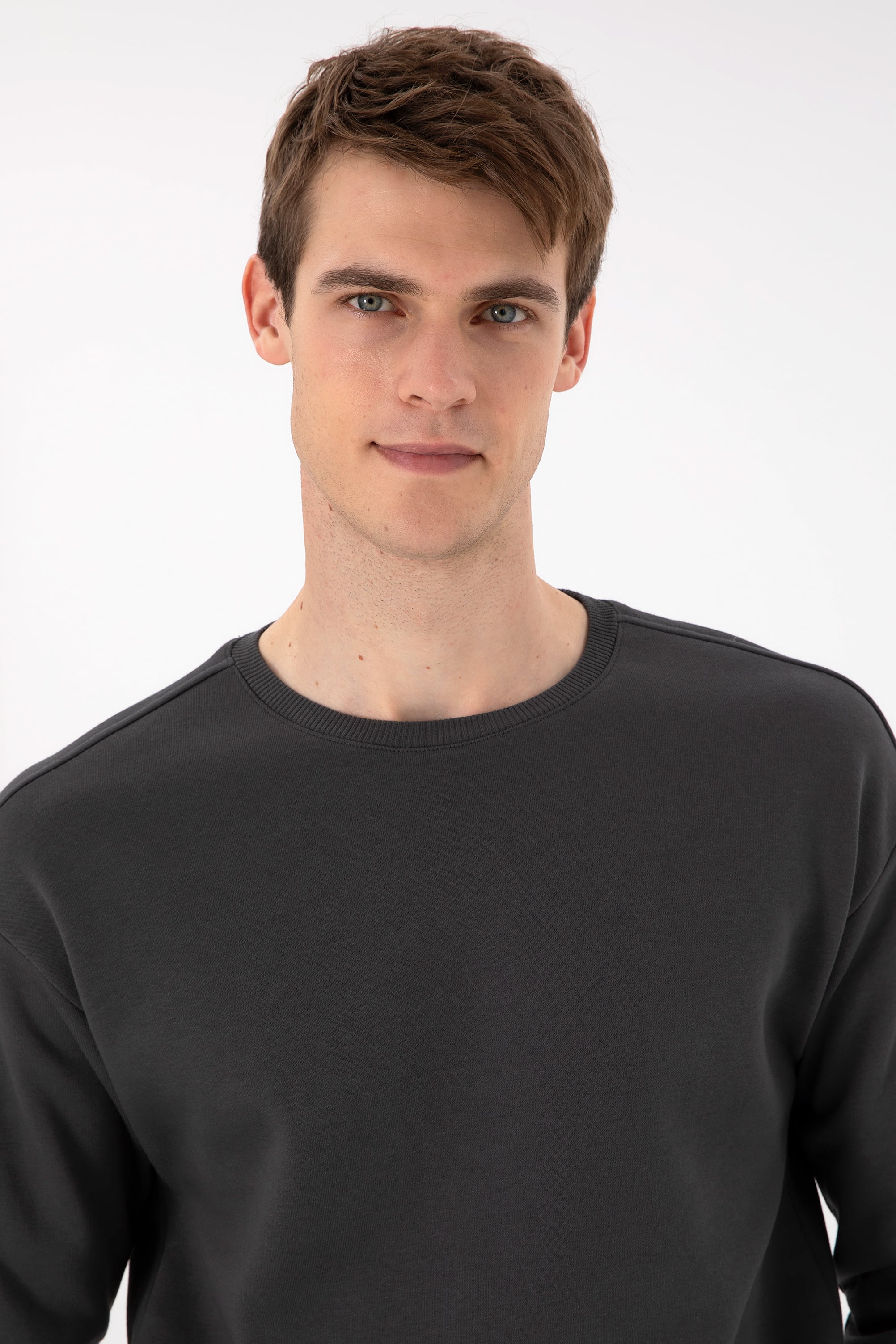Erkek Comfort Fit Bisiklet Yaka Antrasit Sweatshirt