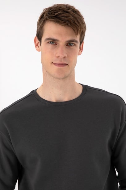 Erkek Comfort Fit Bisiklet Yaka Antrasit Sweatshirt