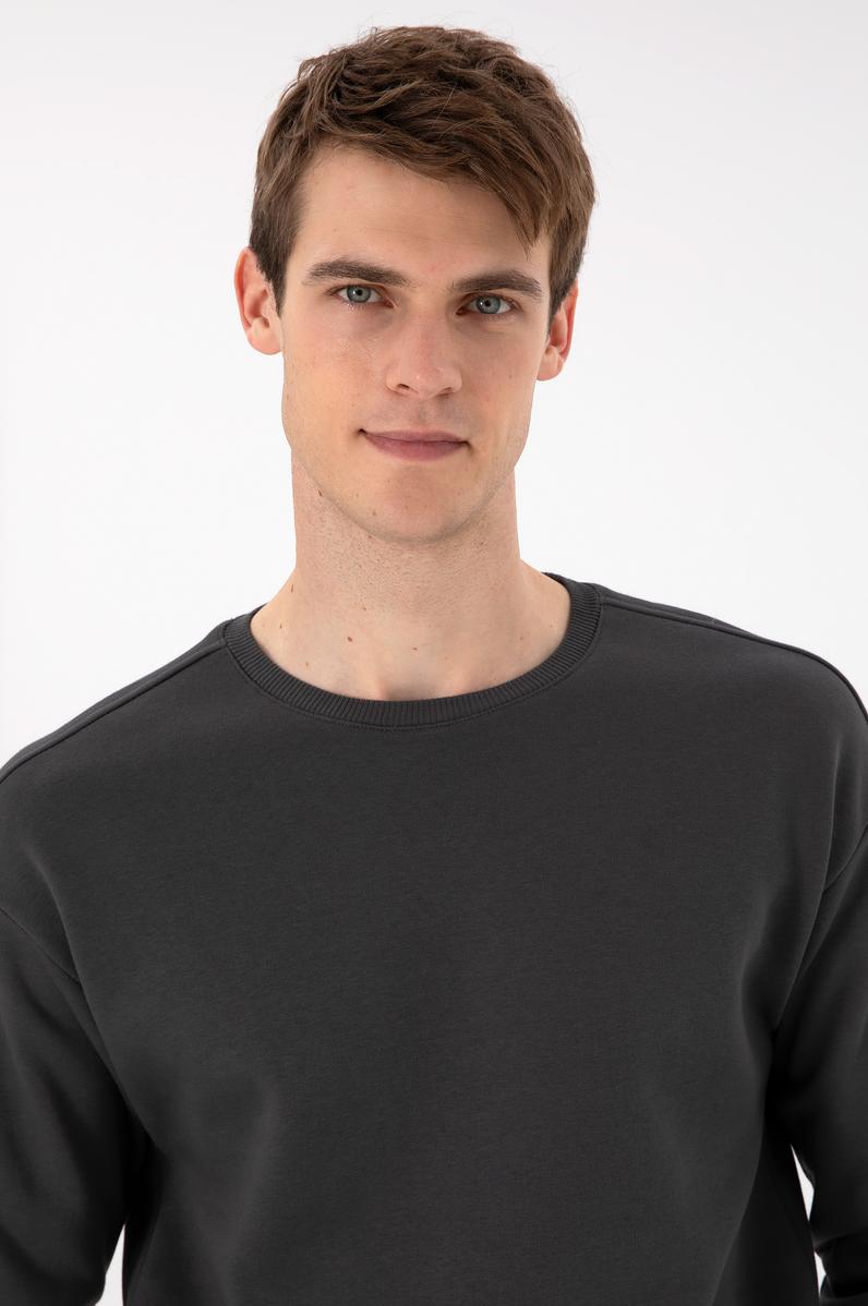 Erkek Comfort Fit Bisiklet Yaka Antrasit Sweatshirt