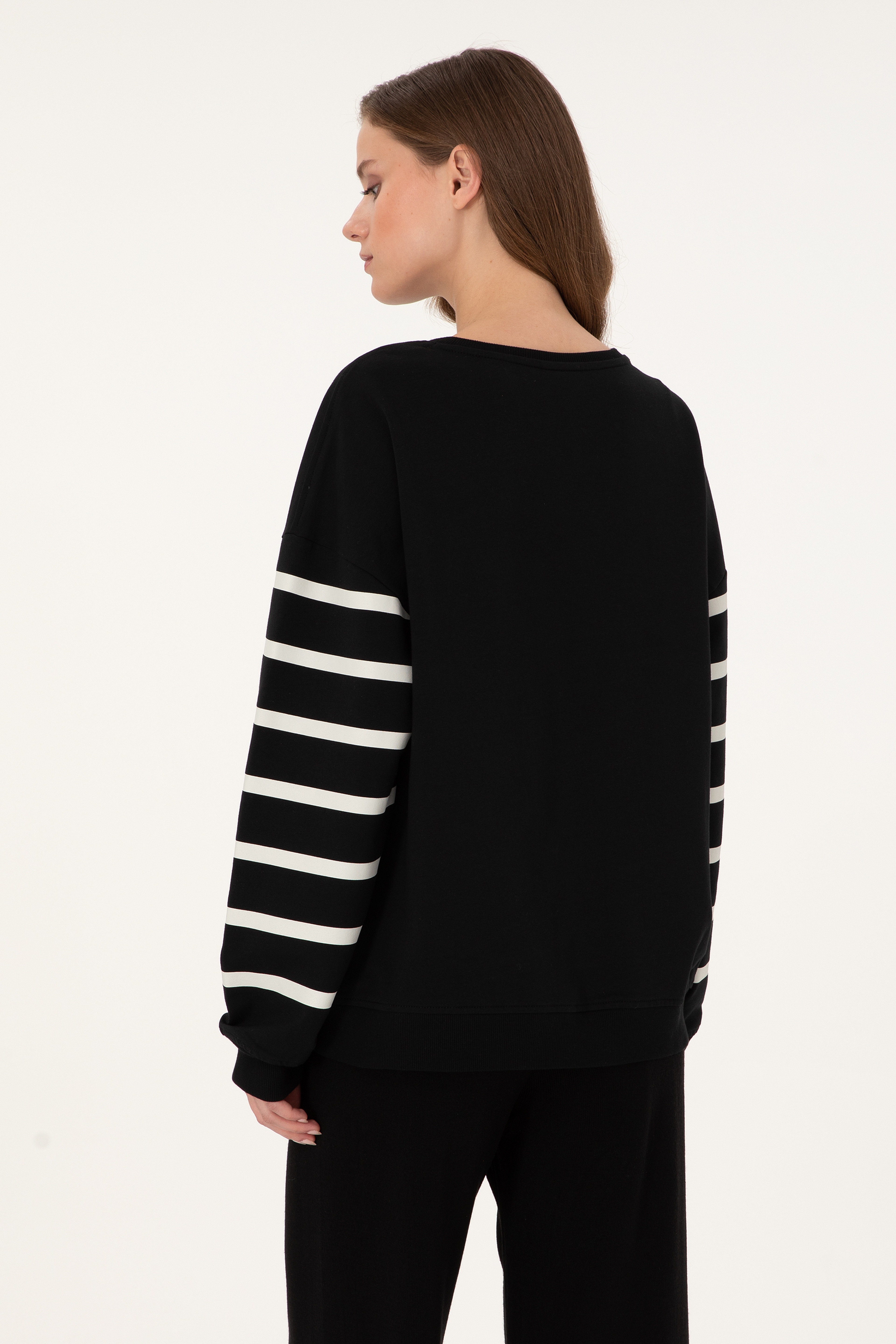 Kadın Siyah Çizgili Bisiklet Yaka Sweatshirt