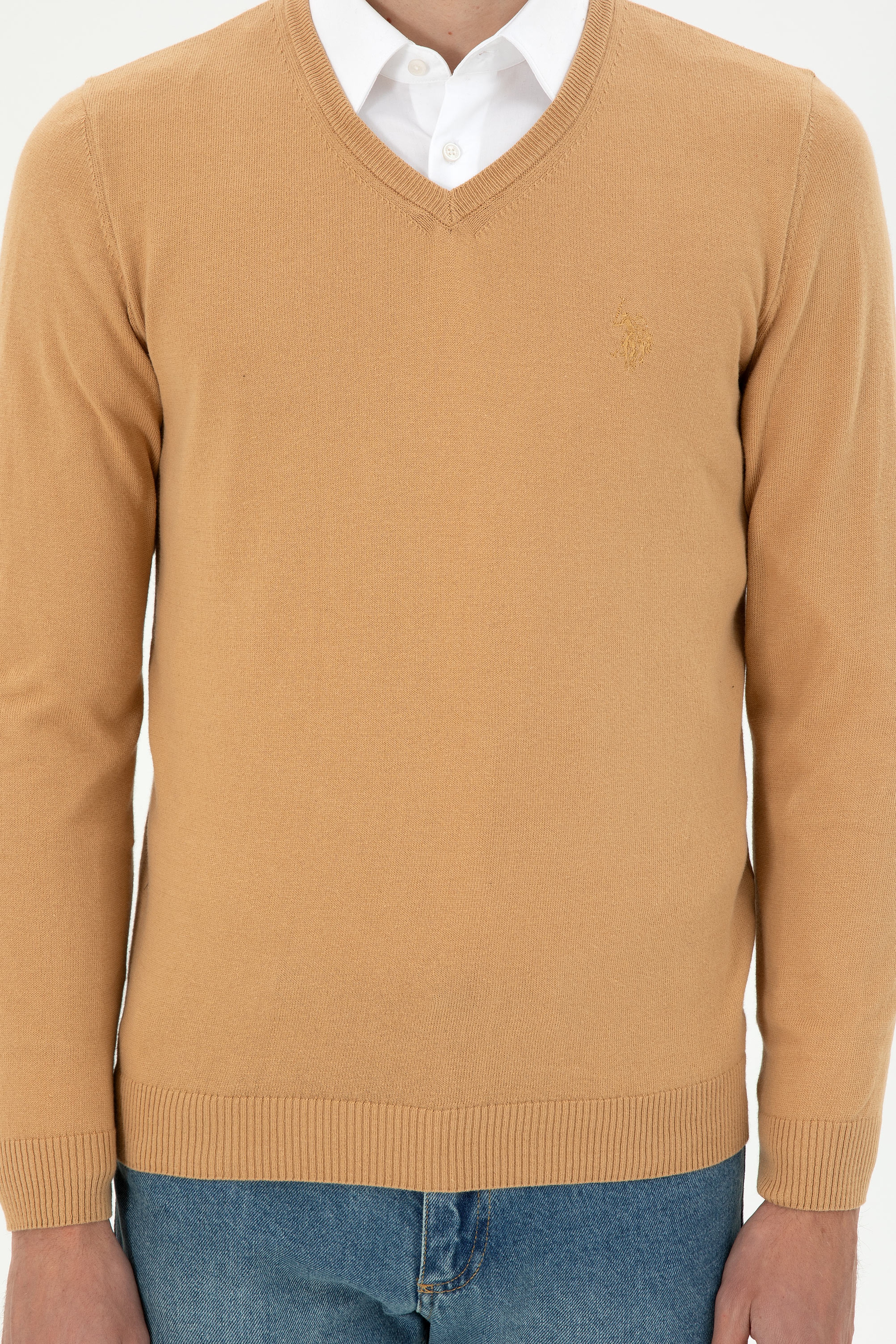 Erkek Slim Fit V Yaka Camel Basic Kazak - Image 6