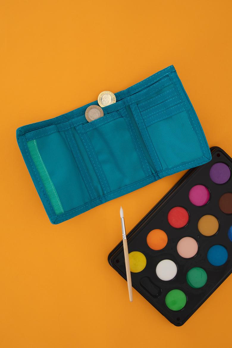 Kız Çocuk Yeşil Cüzdan