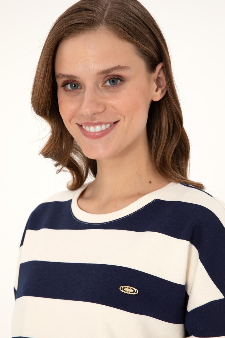 Kadın Krem Çizgili Bisiklet Yaka Sweatshırt - 50299003013