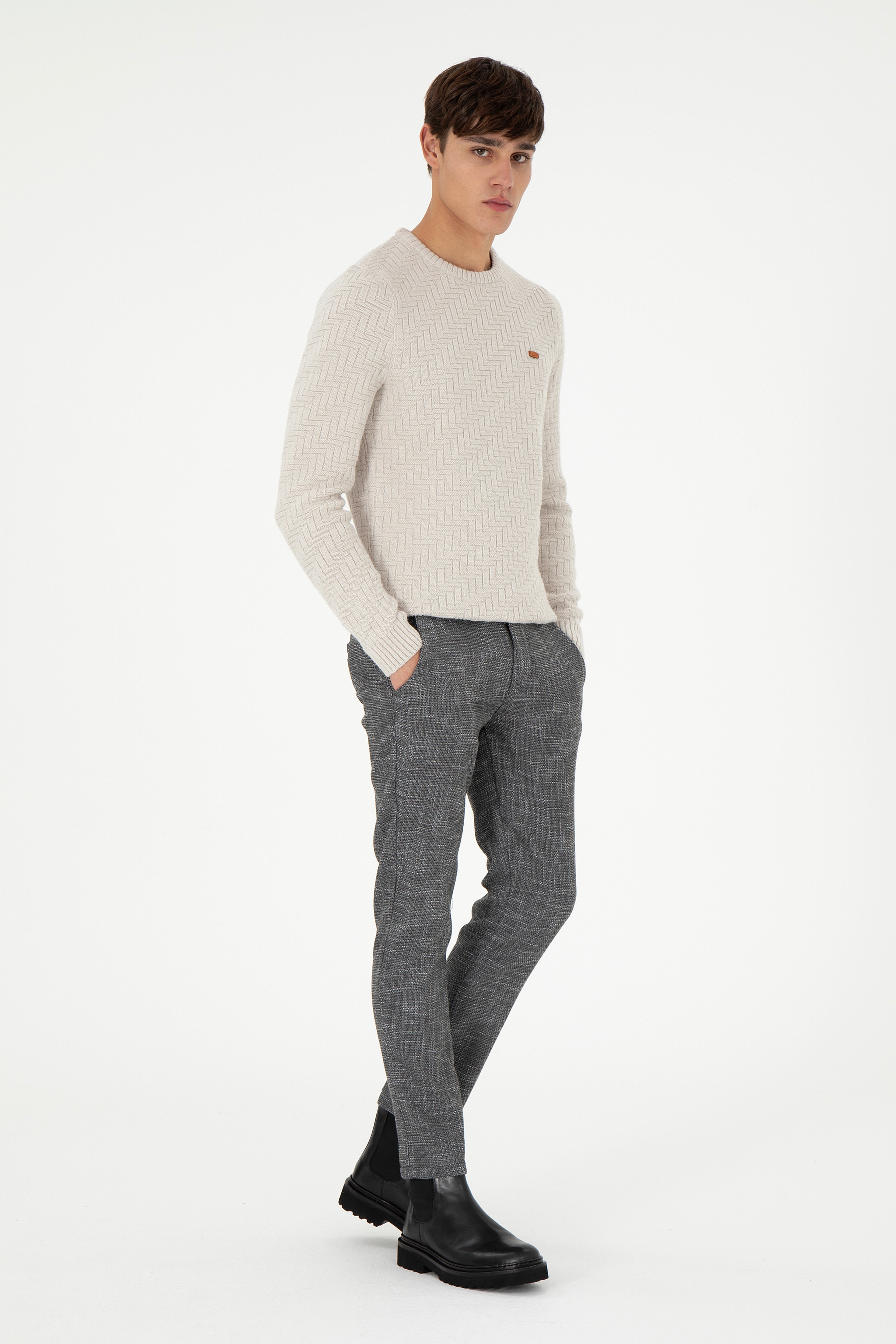 Erkek Slim Fit Bisiklet Yaka Taş Kazak - Image 4