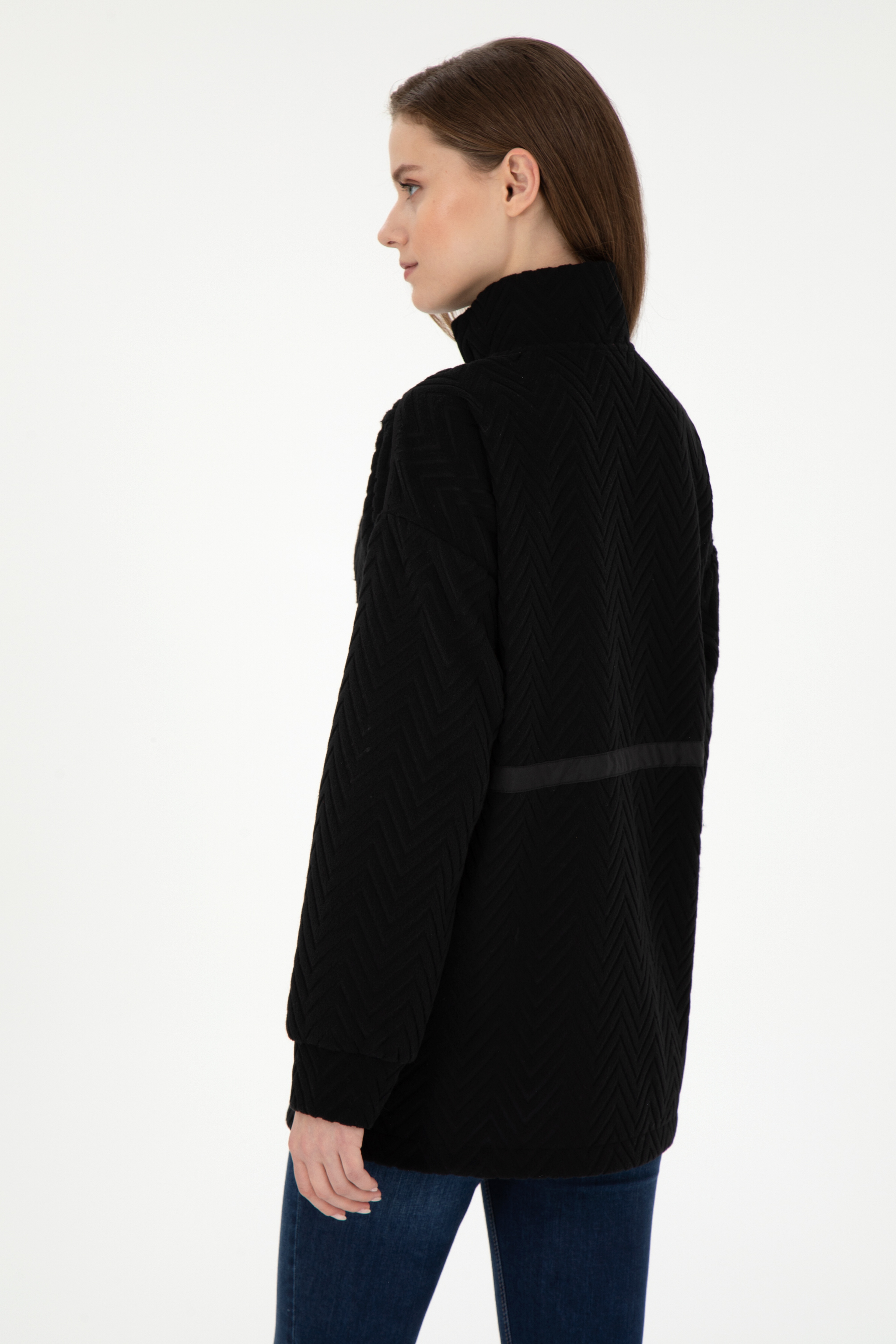 Kadın Siyah Fermuarlı Dik Yaka Sweatshirt