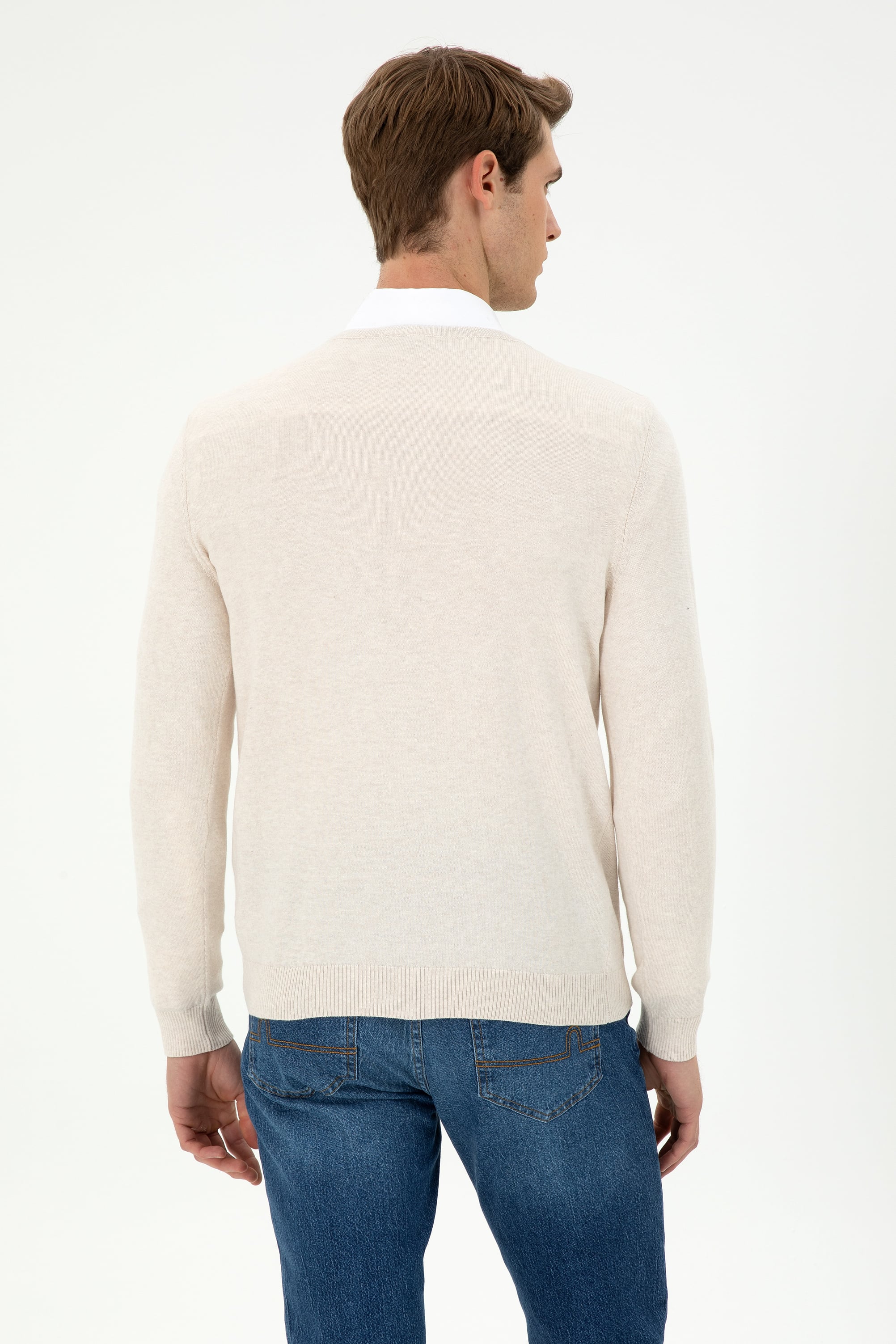 Erkek Slim Fit V Yaka Krem Melanj Basic Kazak - Image 5