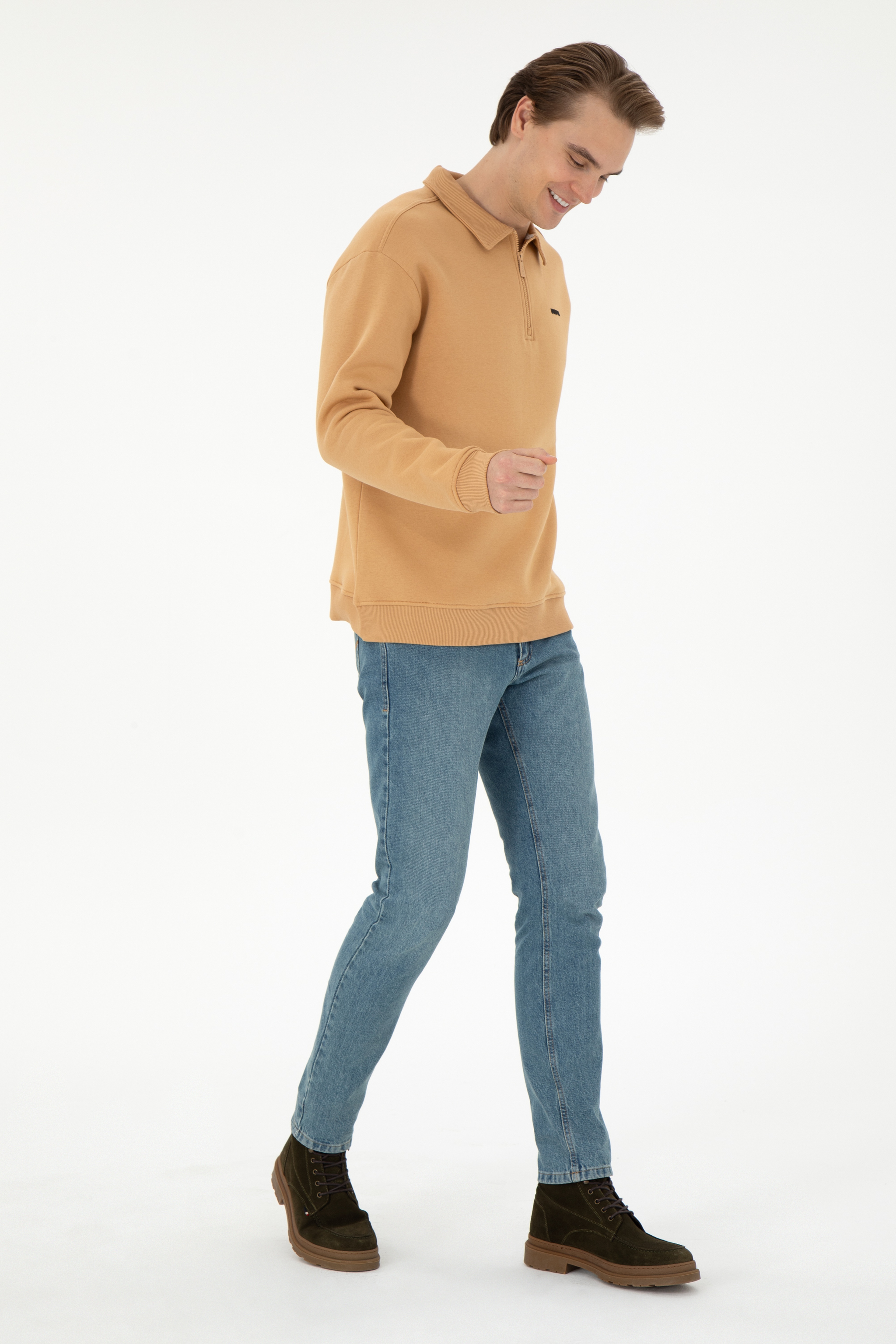 Erkek Comfort Fit Yarım Fermuarlı Camel Basic Sweatshirt