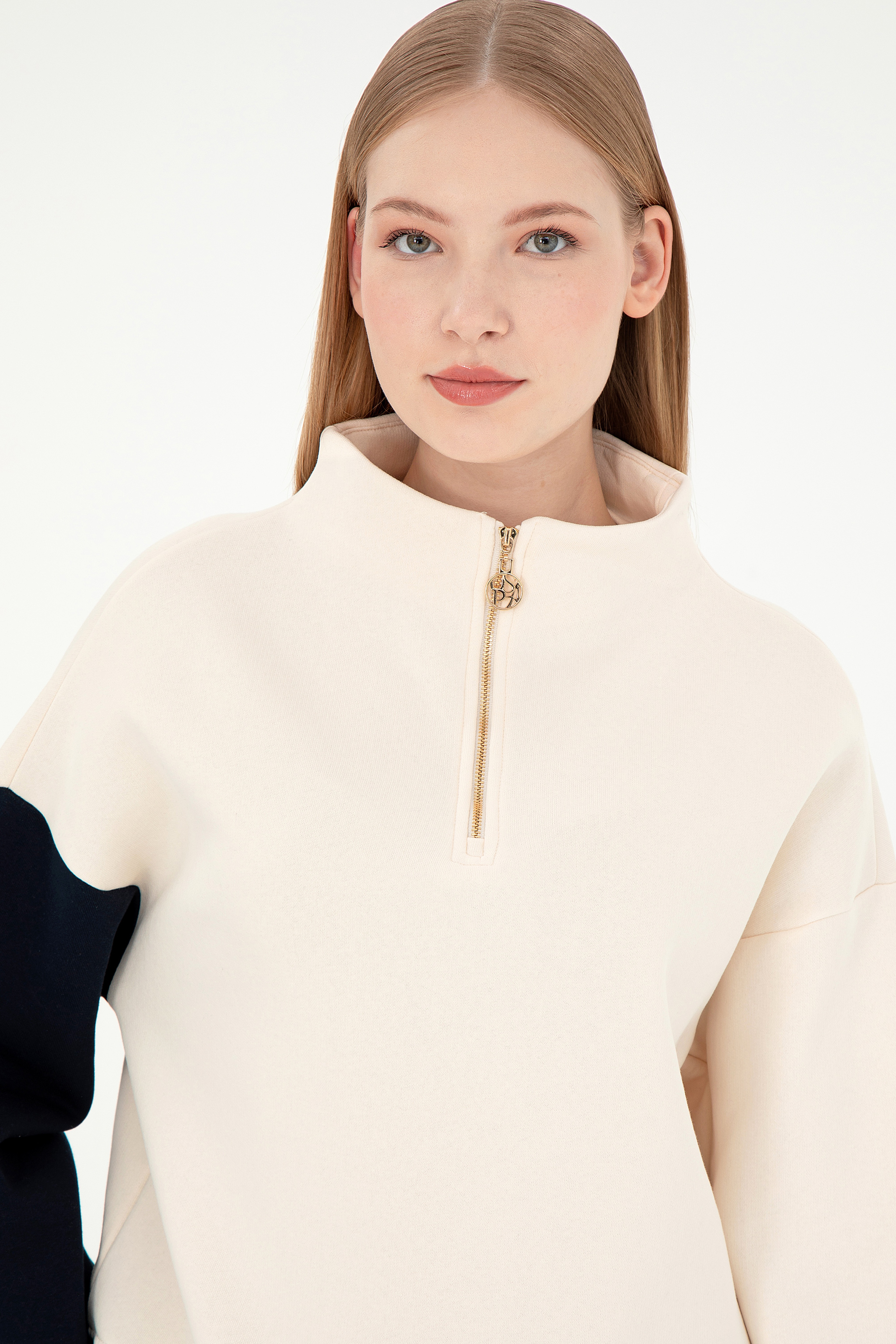 Kadın Krem Fermuarlı Dik Yaka Sweatshirt - Image 2