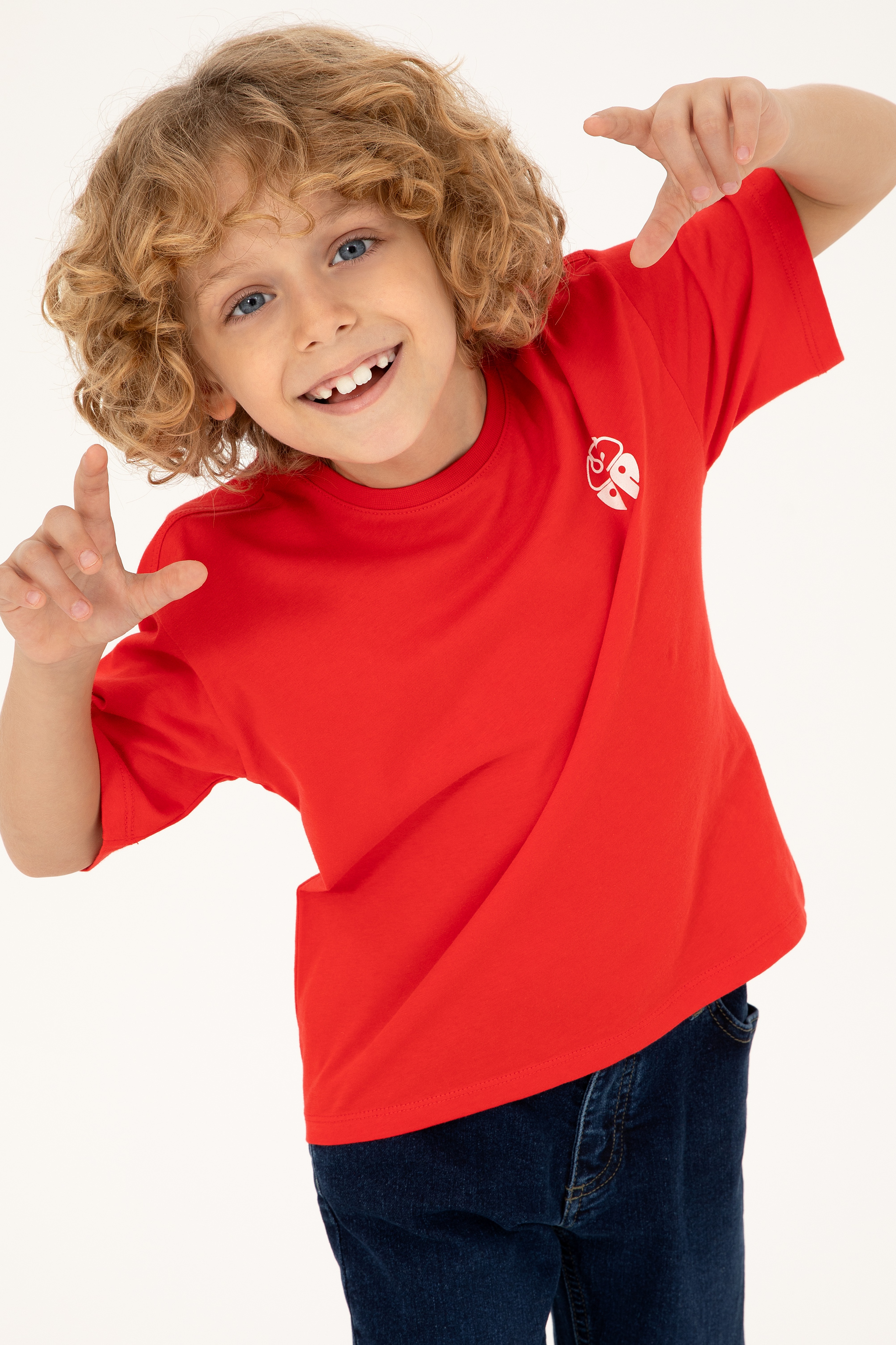Erkek Çocuk Kırmızı Comfort Basic Bisiklet Yaka Tişört - Image 1
