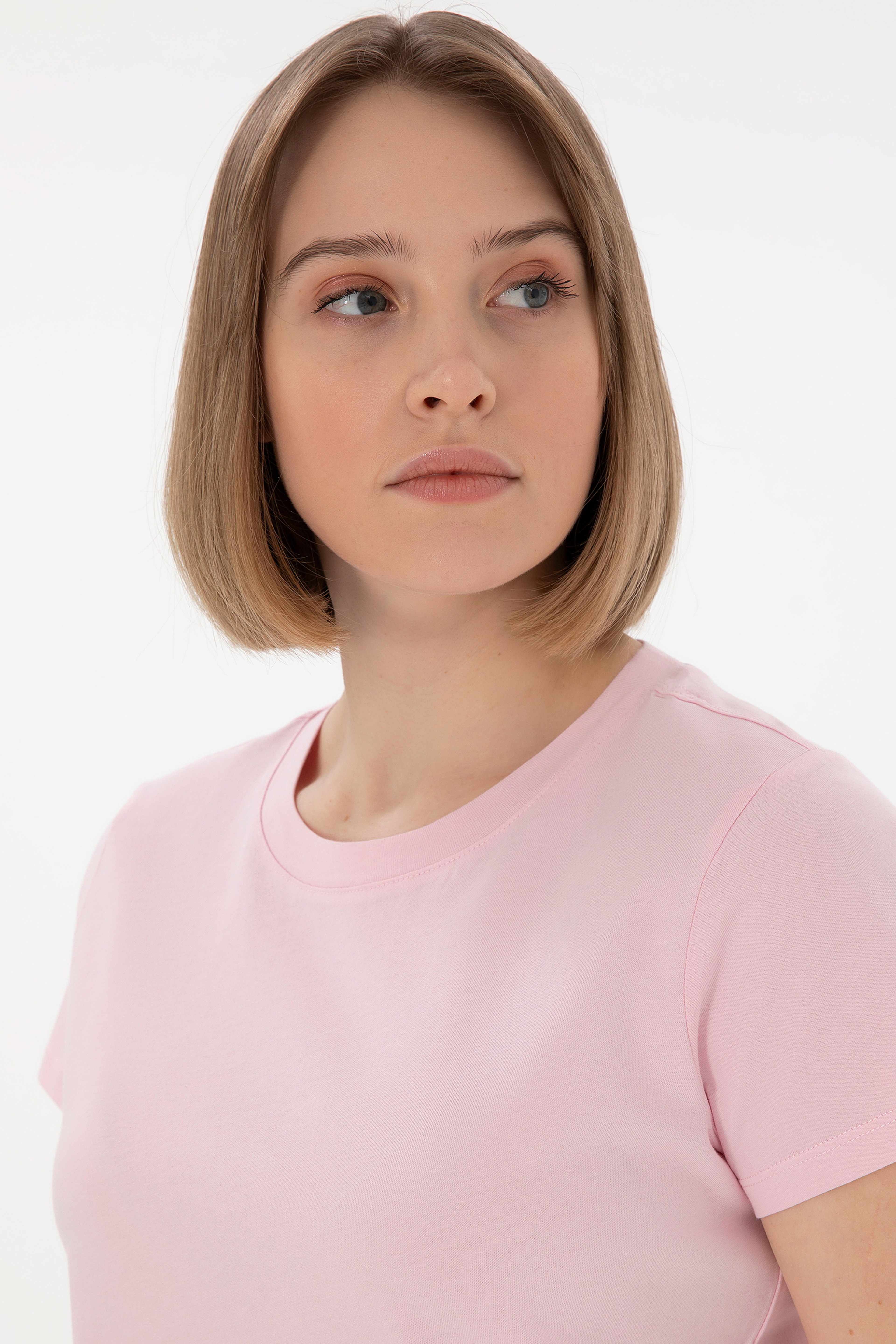 Kadın Açık Pembe Bisiklet Yaka Basic Tişört - Image 2