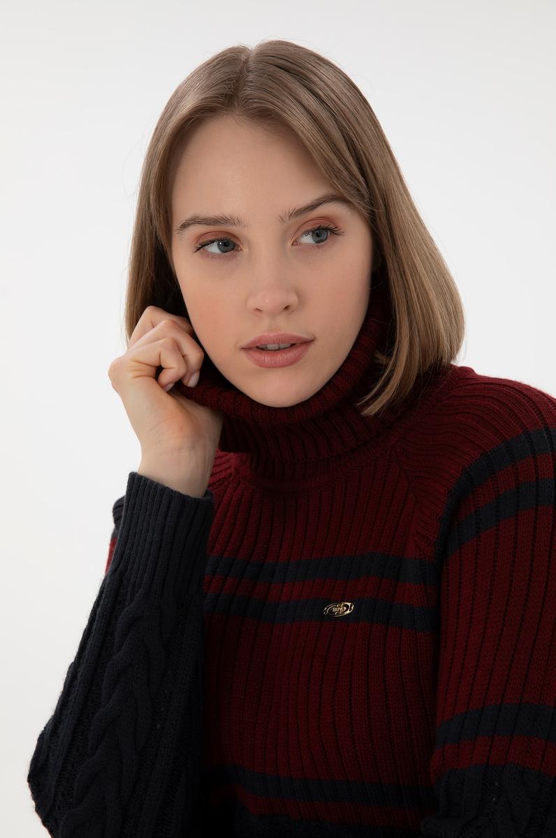 Kadın Bordo Boğazlı Kazak