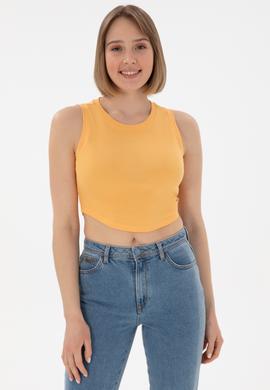 Kadın Turuncu Kolsuz Bisiklet Yaka Crop Basic Tişört - 50305695043