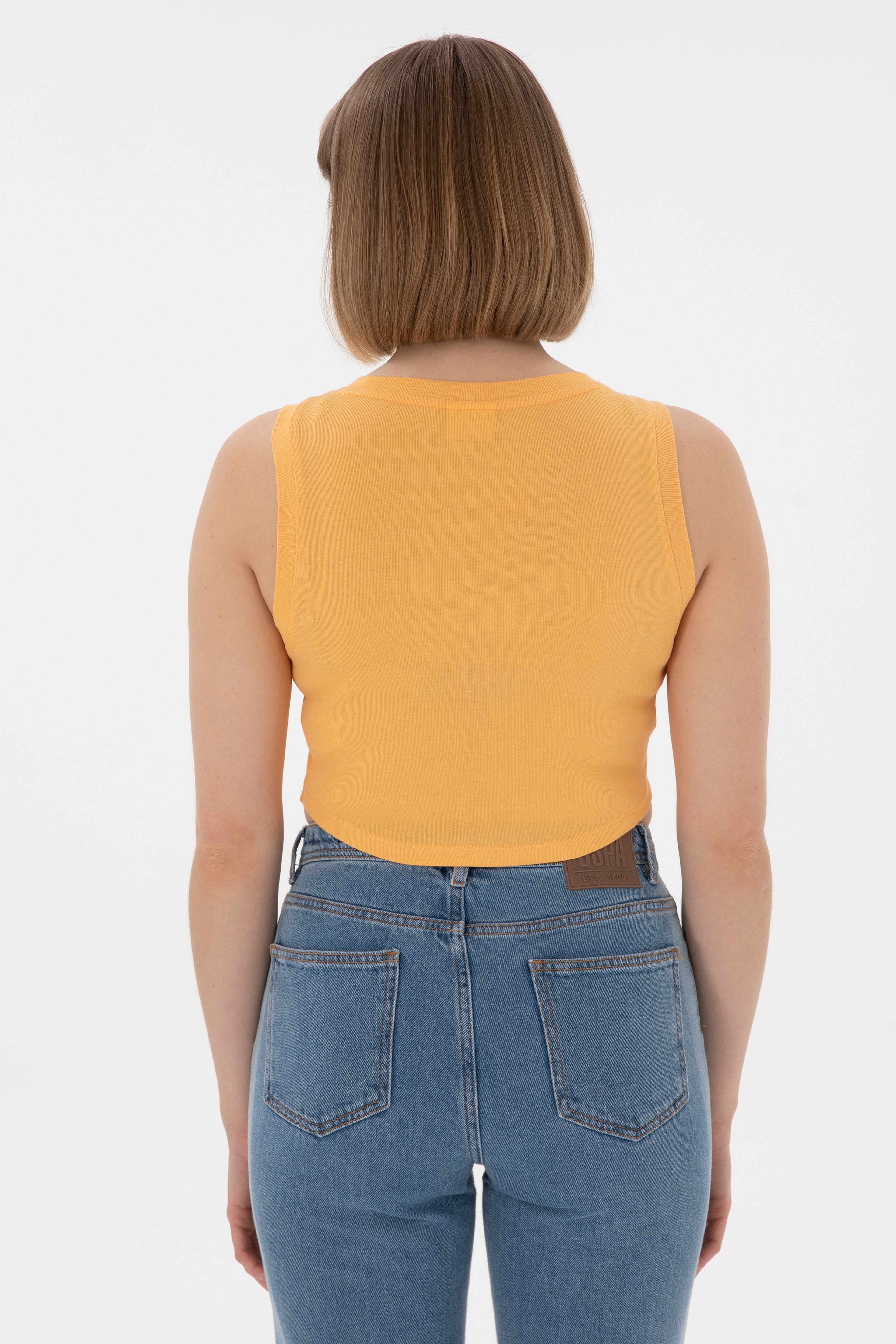 Kadın Turuncu Kolsuz Bisiklet Yaka Crop Basic Tişört - Image 5