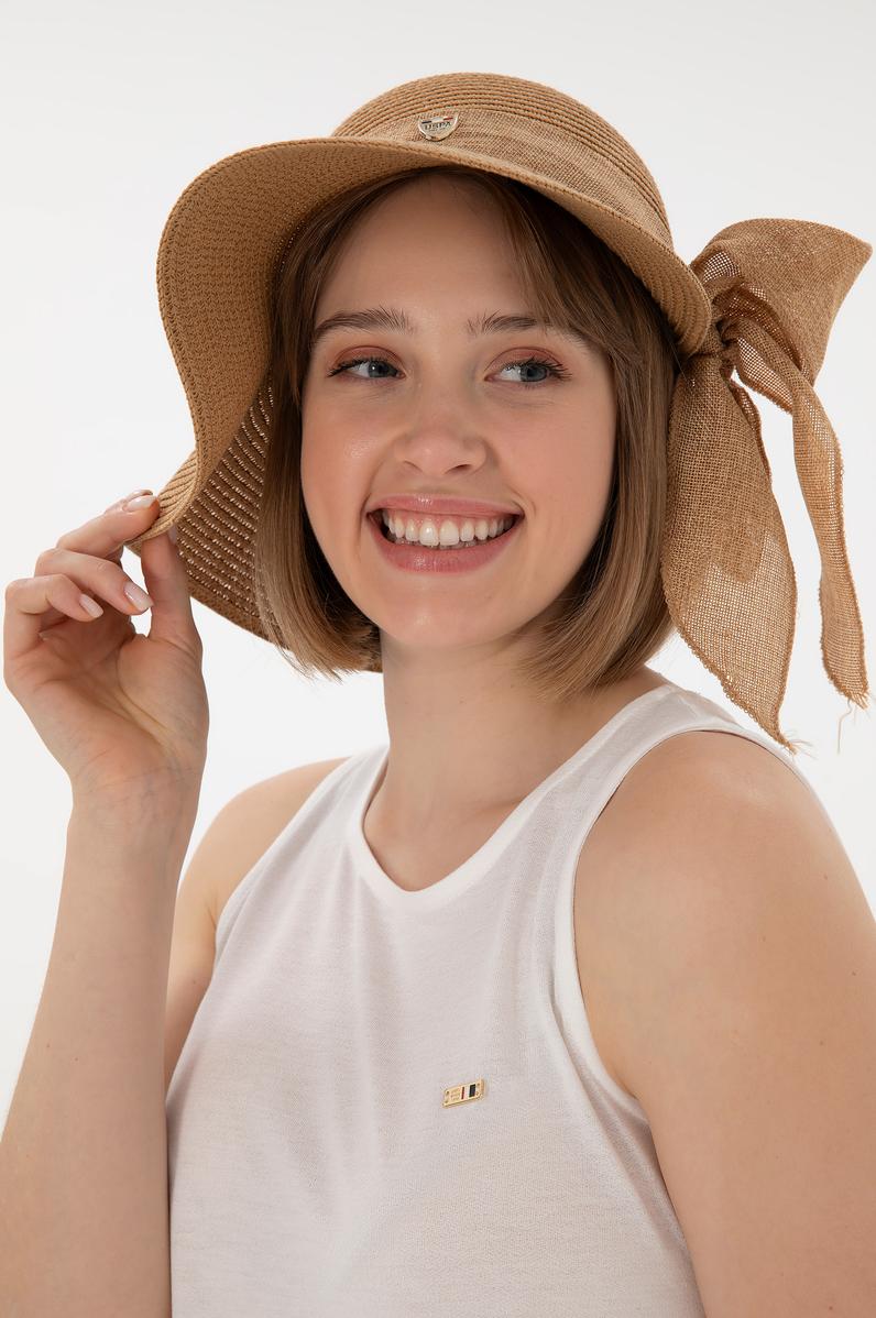 Kadın Ekru Kolsuz Bisiklet Yaka Tişört