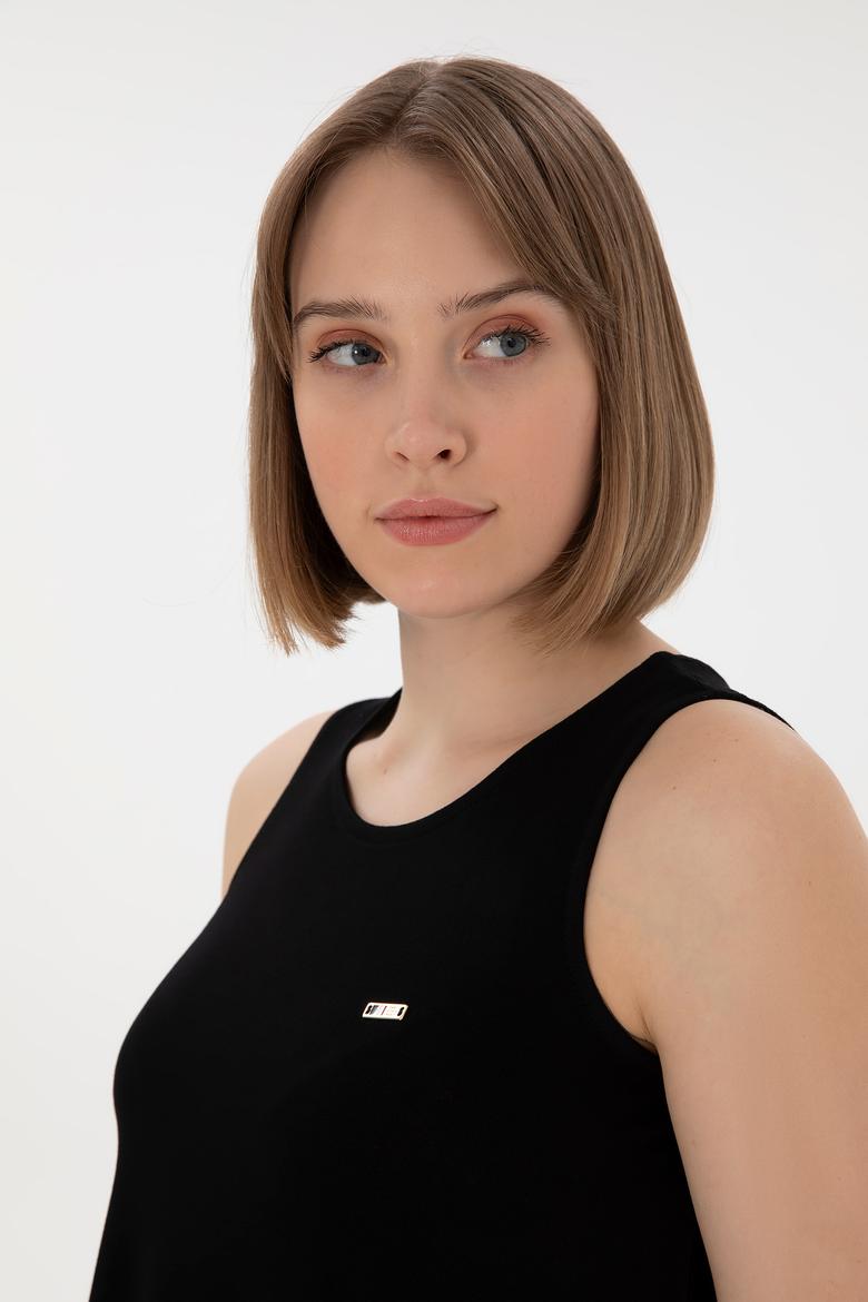 Kadın Siyah Kolsuz Bisiklet Yaka Tişört - 50305819043