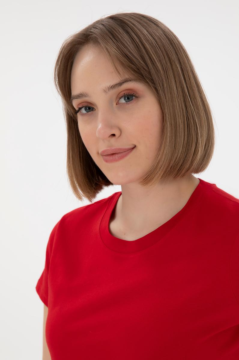 Kadın Kırmızı Bisiklet Yaka Basic Tişört