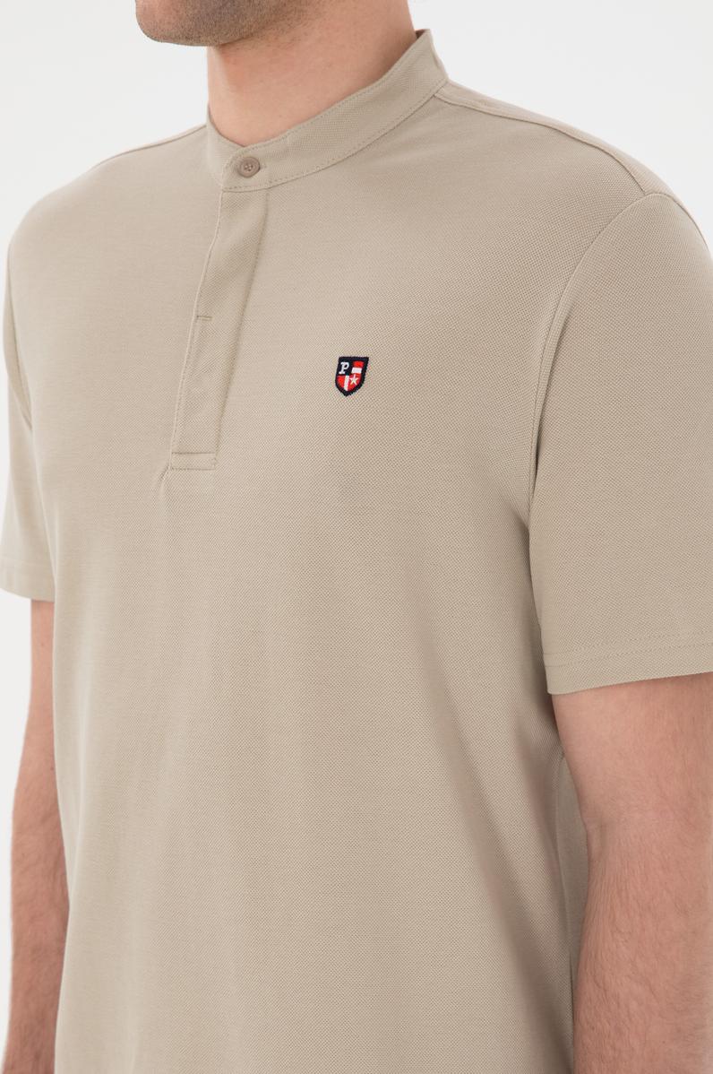 Erkek Regular Fit Hakim Yaka Taş Basic Tişört