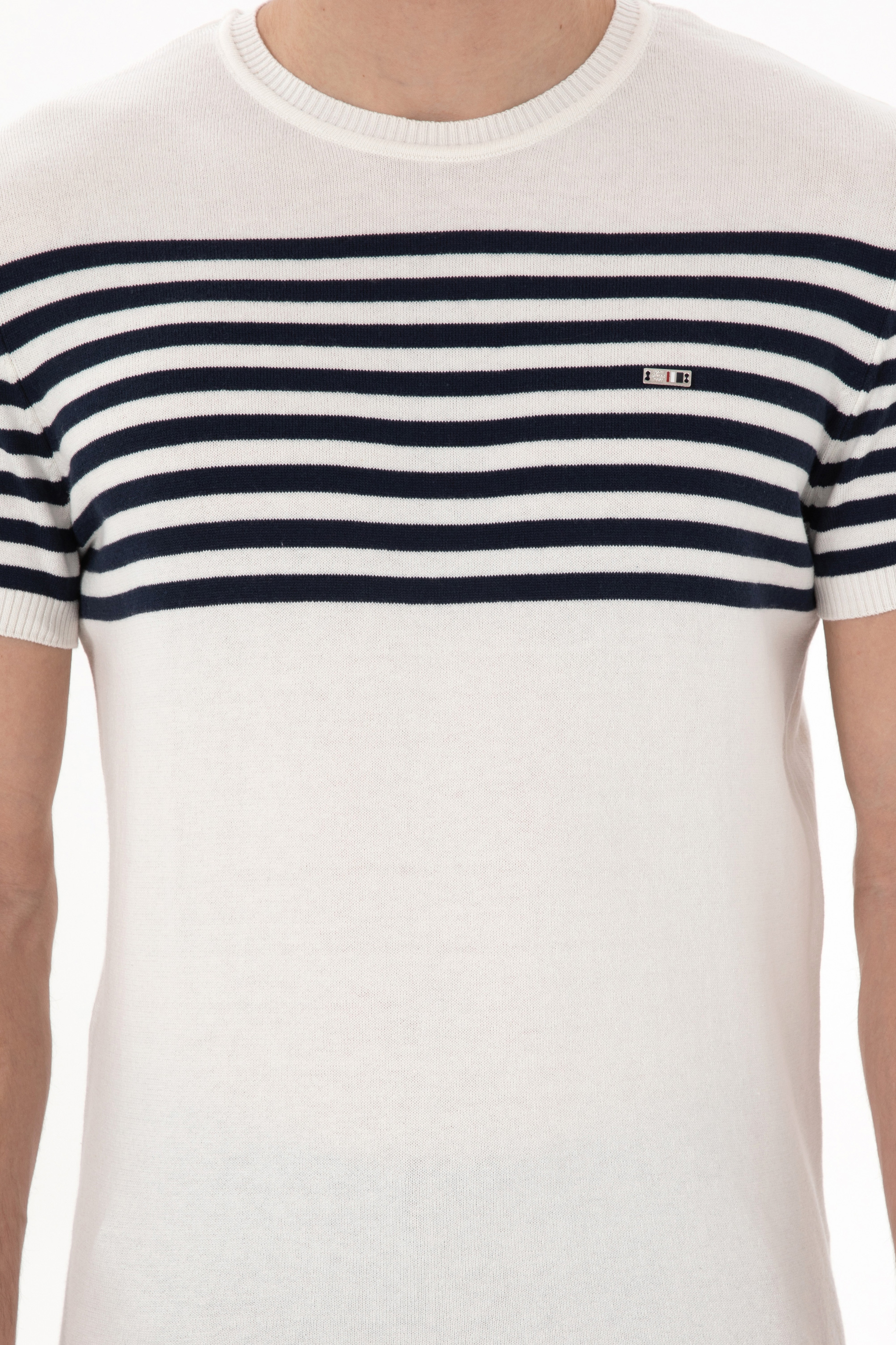 Erkek Slim Fit Bisiklet Yaka Beyaz Triko Tişört - Image 6