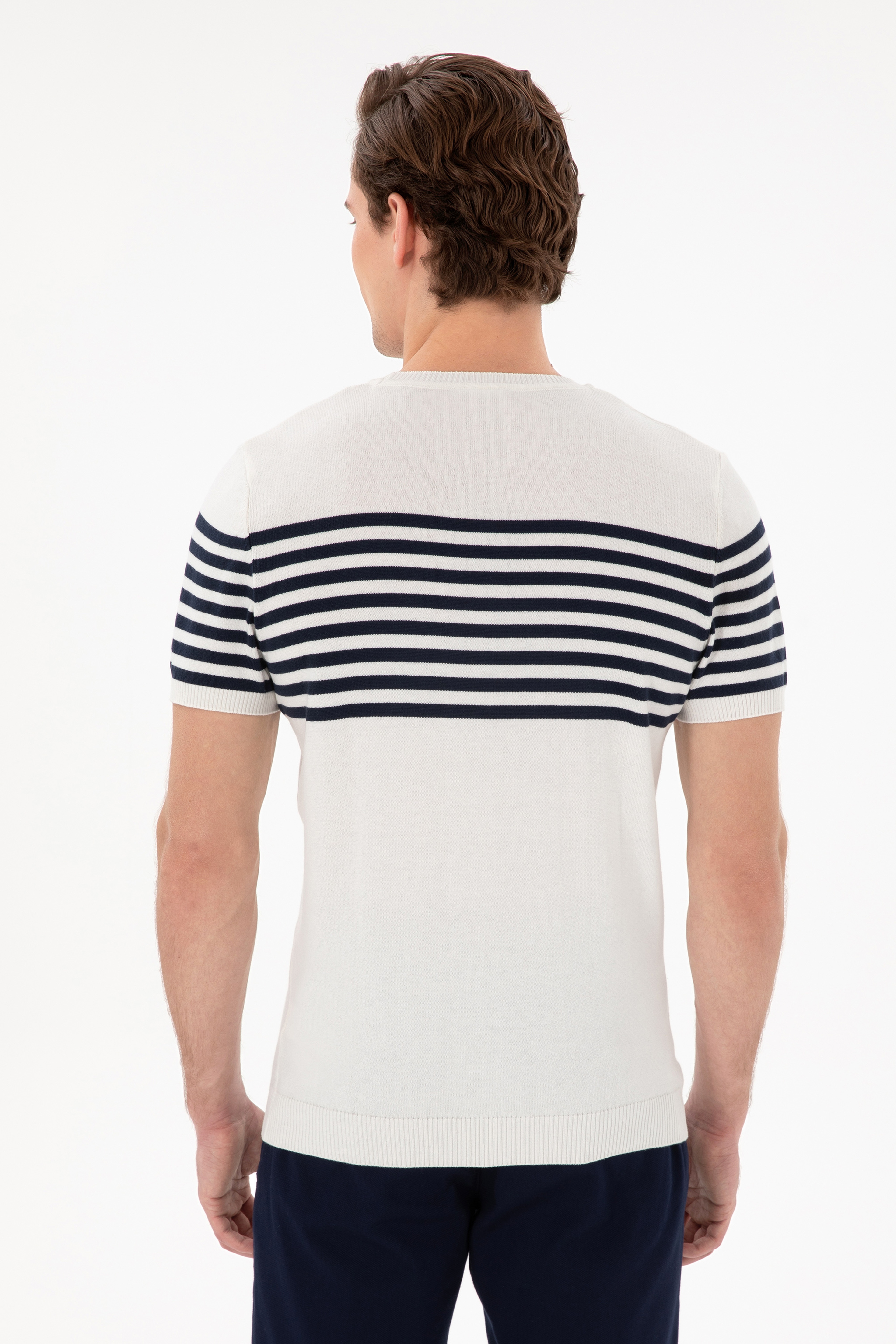 Erkek Slim Fit Bisiklet Yaka Beyaz Triko Tişört - Image 5