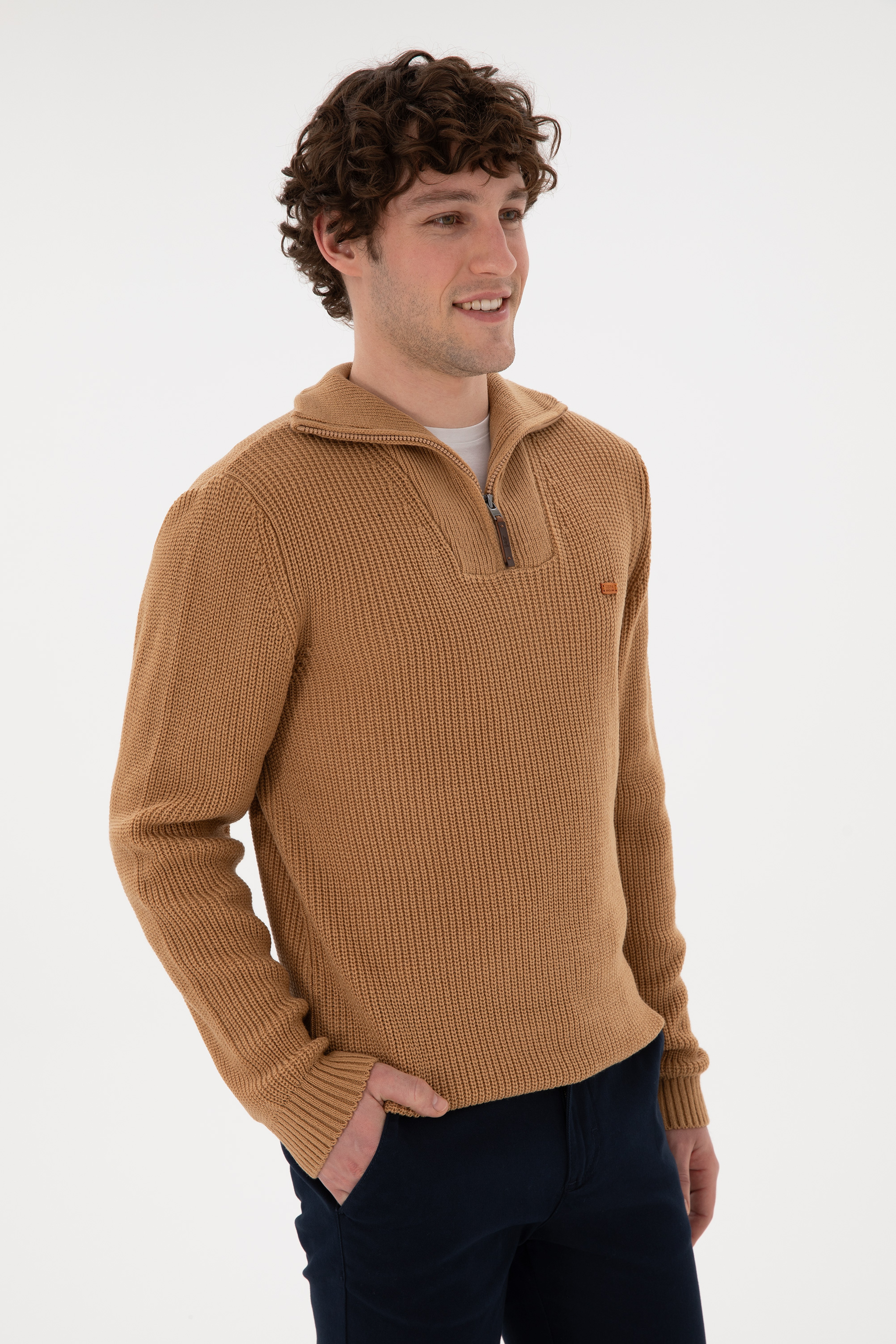 Erkek Regular Fit Yarım Fermuarlı Camel Kazak
