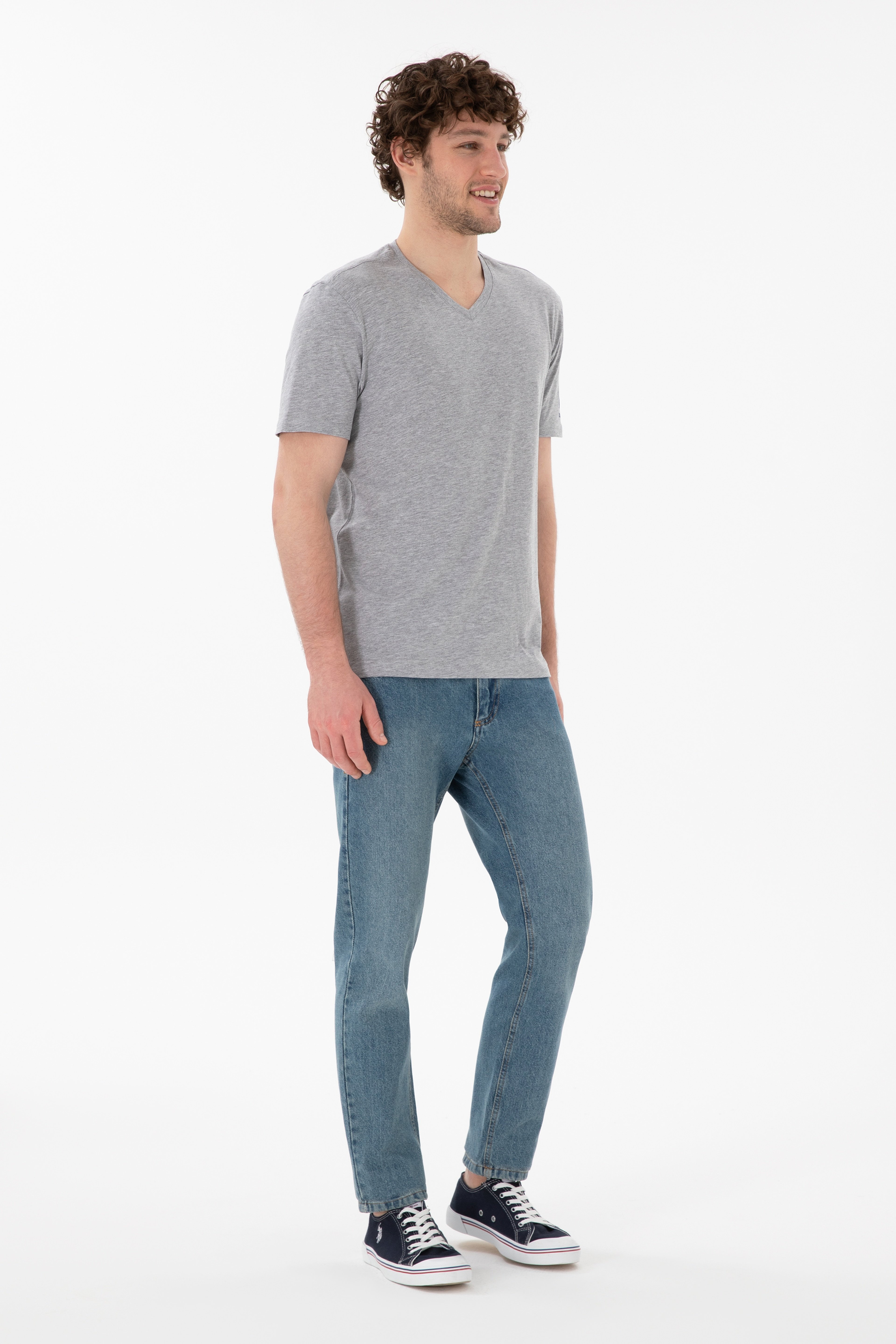 Erkek Regular Fit  V Yaka Gri Melanj Basic Tişört - Image 5
