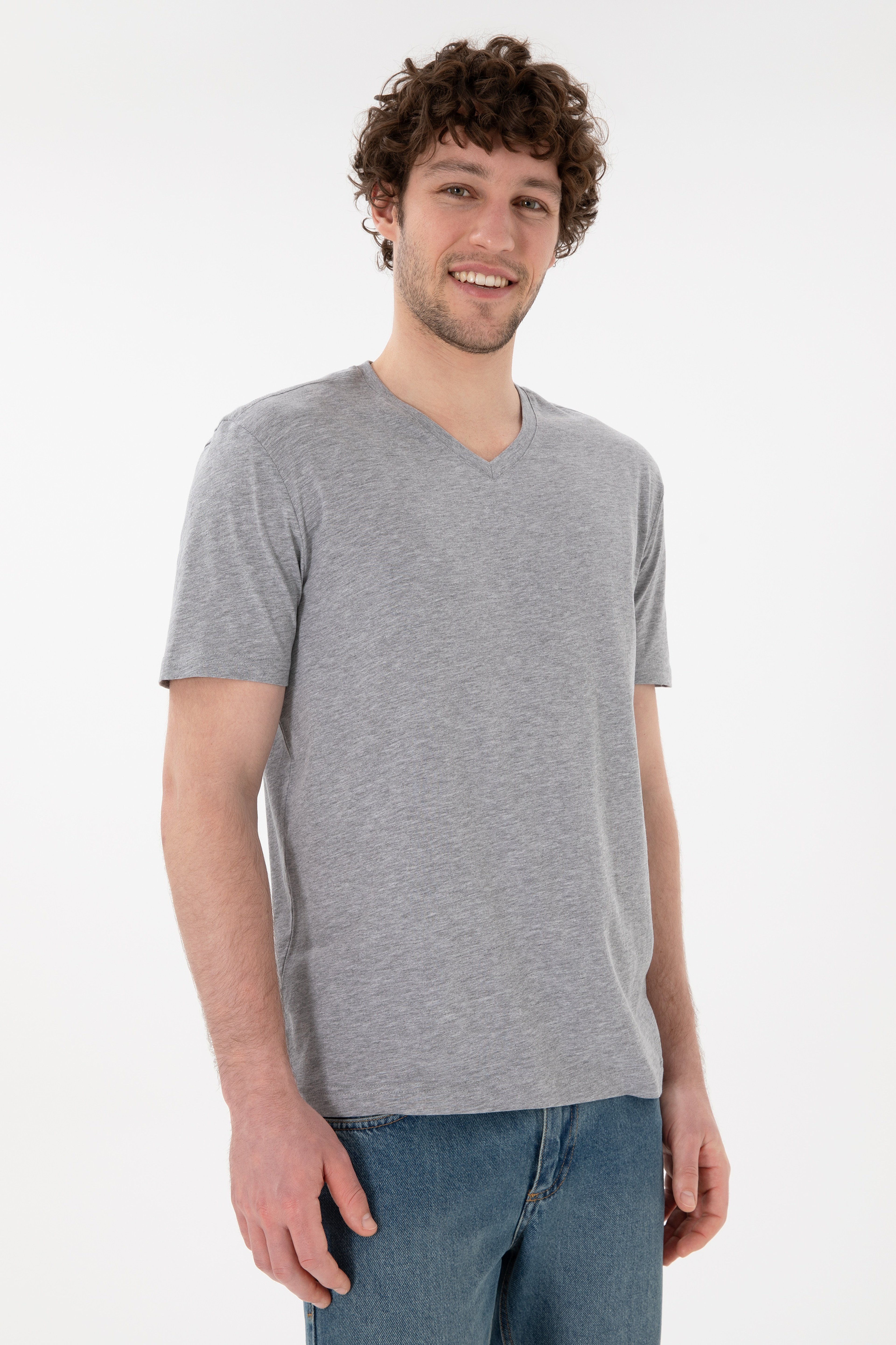 Erkek Regular Fit  V Yaka Gri Melanj Basic Tişört - Image 4