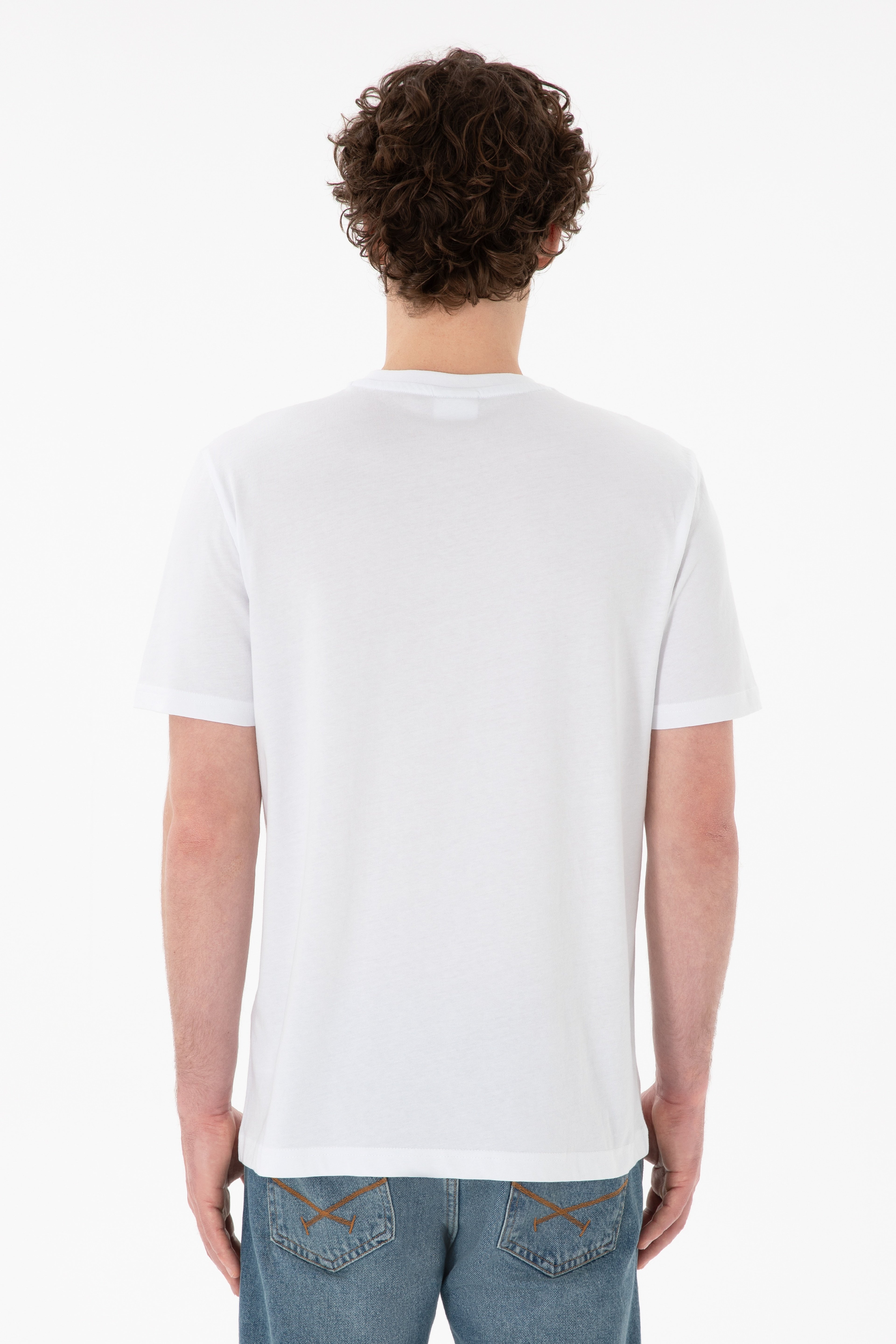 Erkek Regular Fit  V Yaka Beyaz Basic Tişört - Image 6