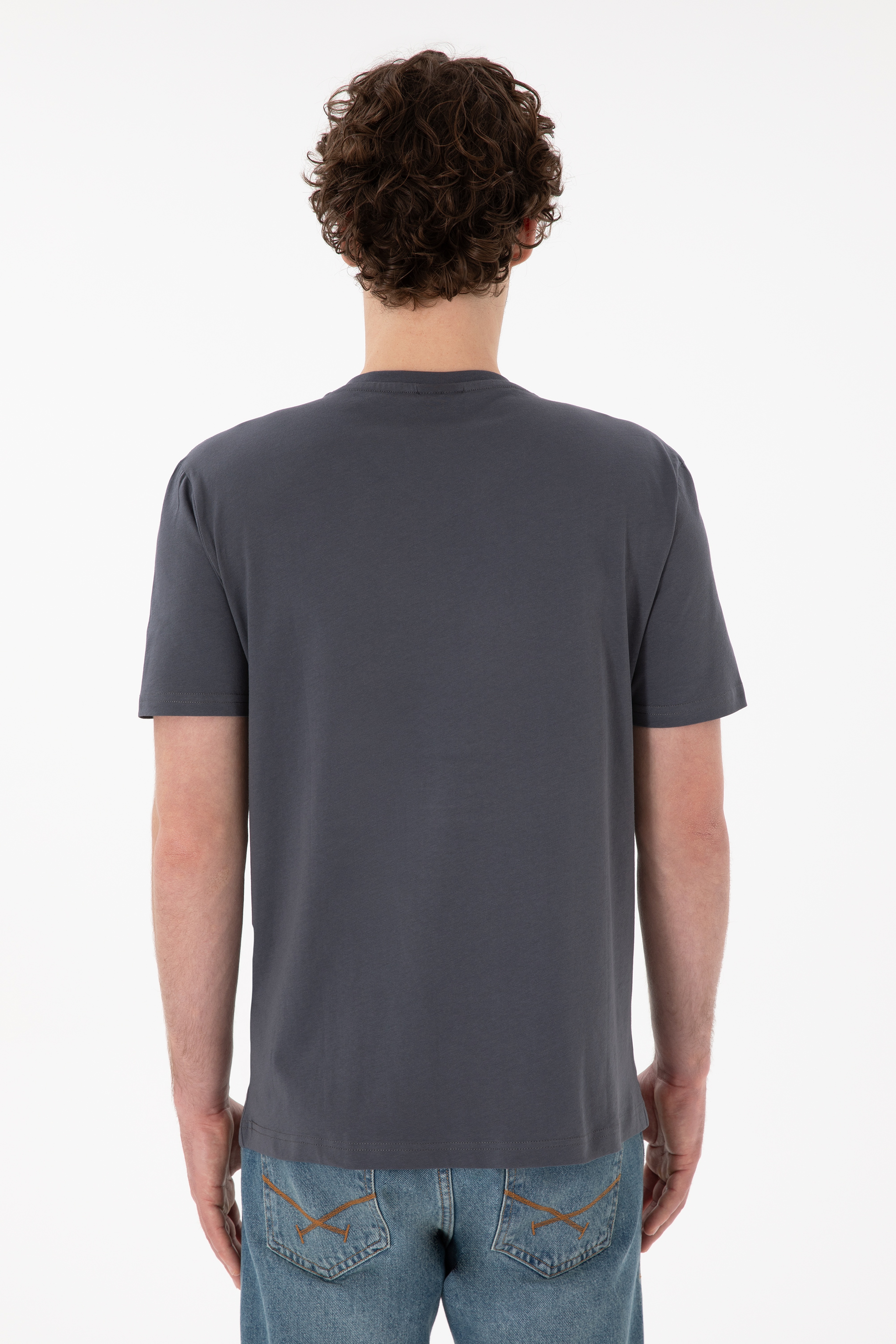 Erkek Regular Fit  V Yaka Antrasit Basic Tişört