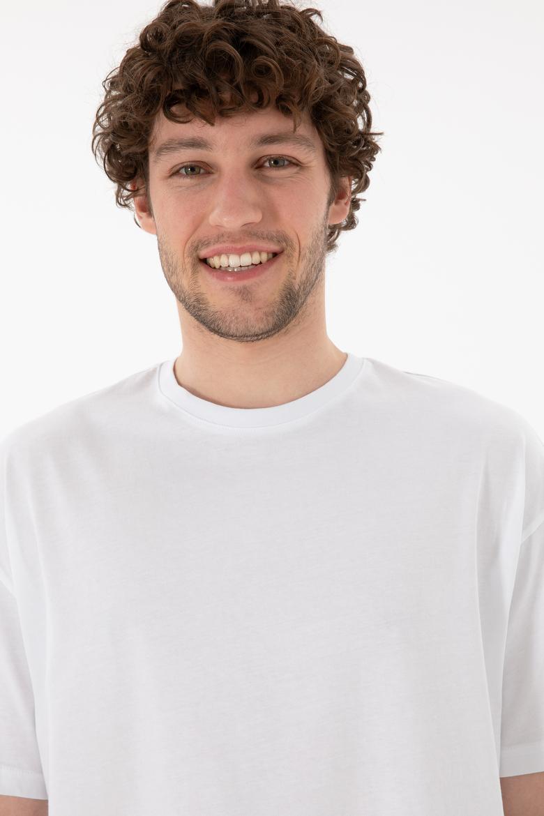 Erkek Oversize Fit Bisiklet Yaka Beyaz Tişört - 50305859007