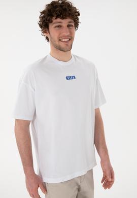 Erkek Oversize Fit Bisiklet Yaka Beyaz Tişört - 50305923017