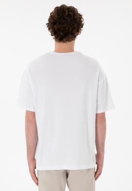 Erkek Oversize Fit Bisiklet Yaka Beyaz Tişört - 50305923017