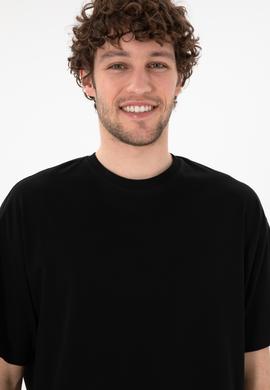 Erkek Oversize Fit Bisiklet Yaka Siyah Tişört - 50305859037