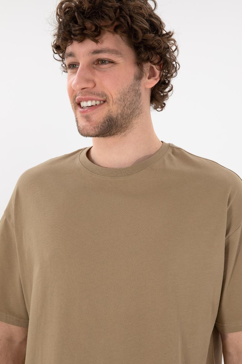Erkek Oversize Fit Bisiklet Yaka Haki Tişört - 50305859117