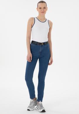 Kadın Beyaz Kolsuz Bisiklet Yaka Tişört - 50305857014