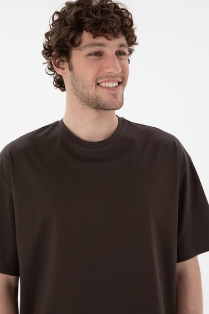 Erkek Comfort Fit Bisiklet Yaka Kahverengi Merserize Basic Tişört