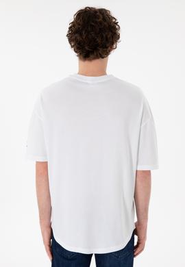 Erkek Long Fit Bisiklet Yaka Beyaz Basic Tişört - 50305988040