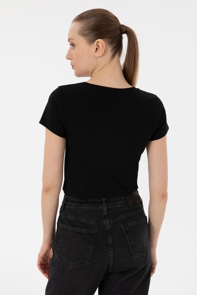 Kadın Siyah Bisiklet Yaka Tişört - 50297915021