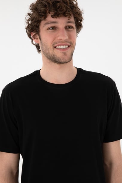 Erkek Regular Fit Bisiklet Yaka Siyah Basic Tişört