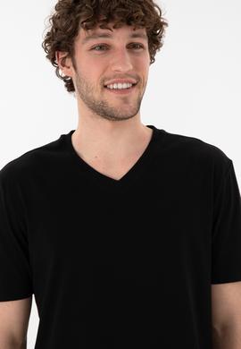 Erkek Regular Fit  V Yaka Siyah Basic Tişört - 50305858019