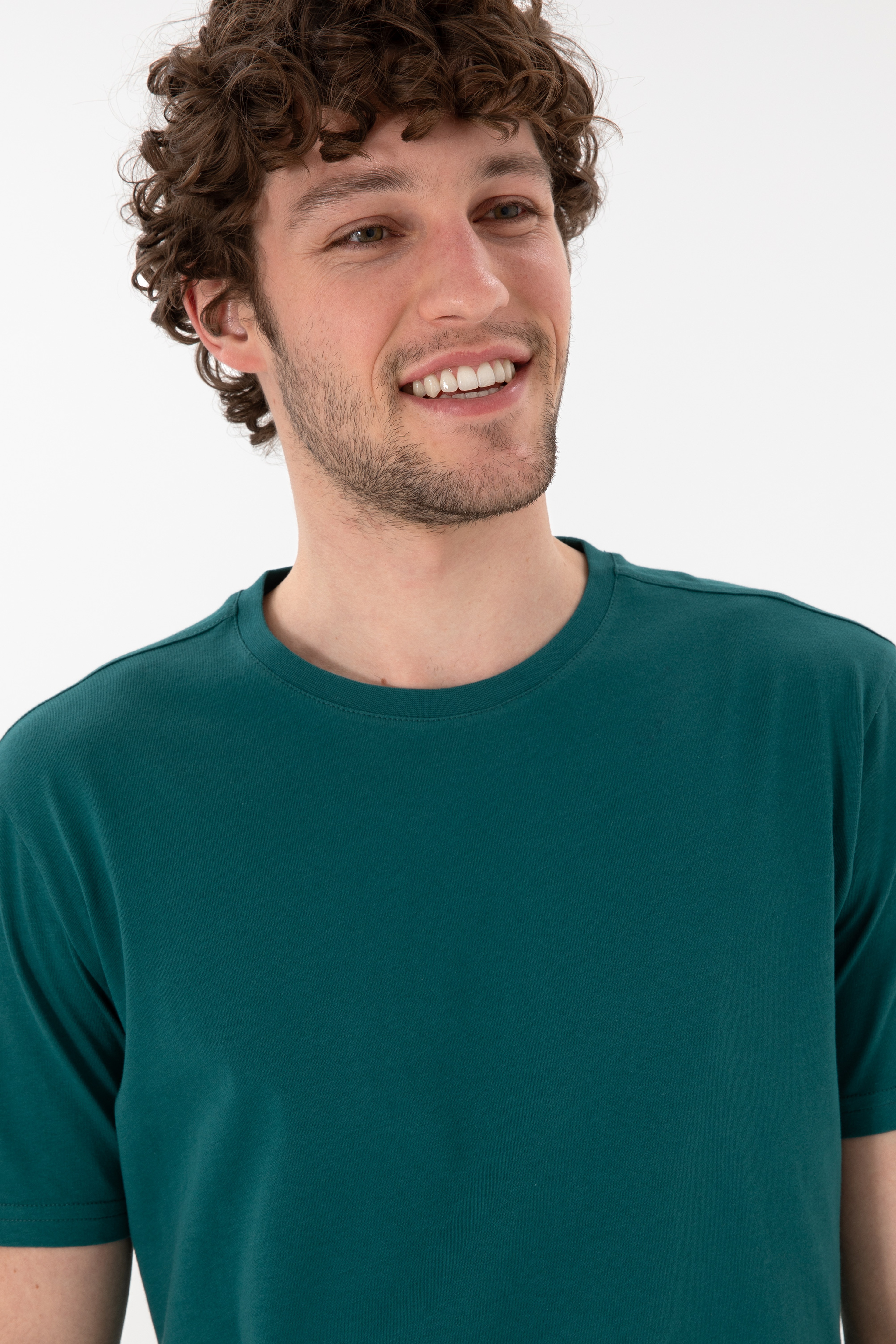 Erkek Regular Fit Bisiklet Yaka Koyu Yeşil Basic Tişört - Image 3