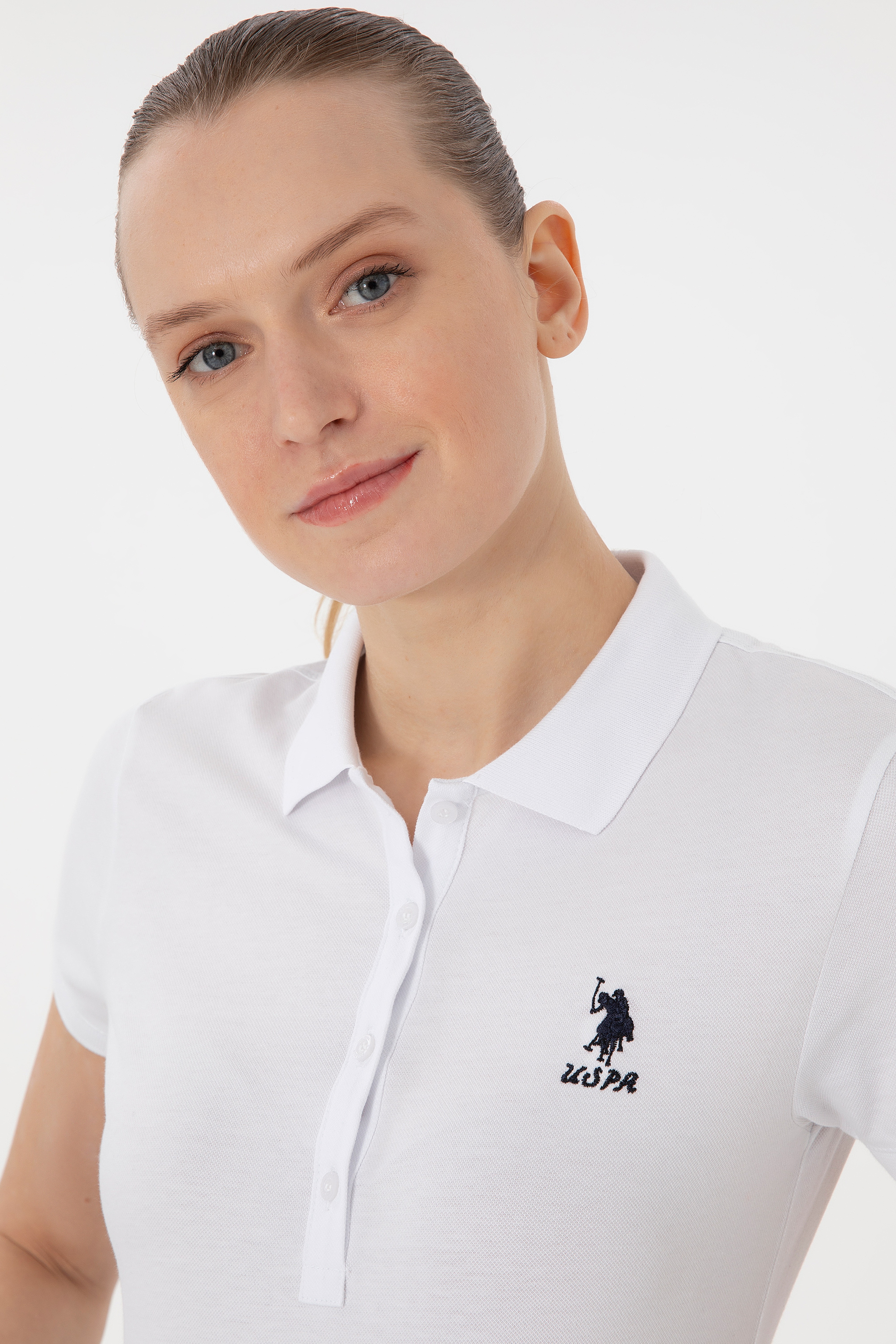 Kadın Beyaz Basic Polo Yaka Tişört - Image 2