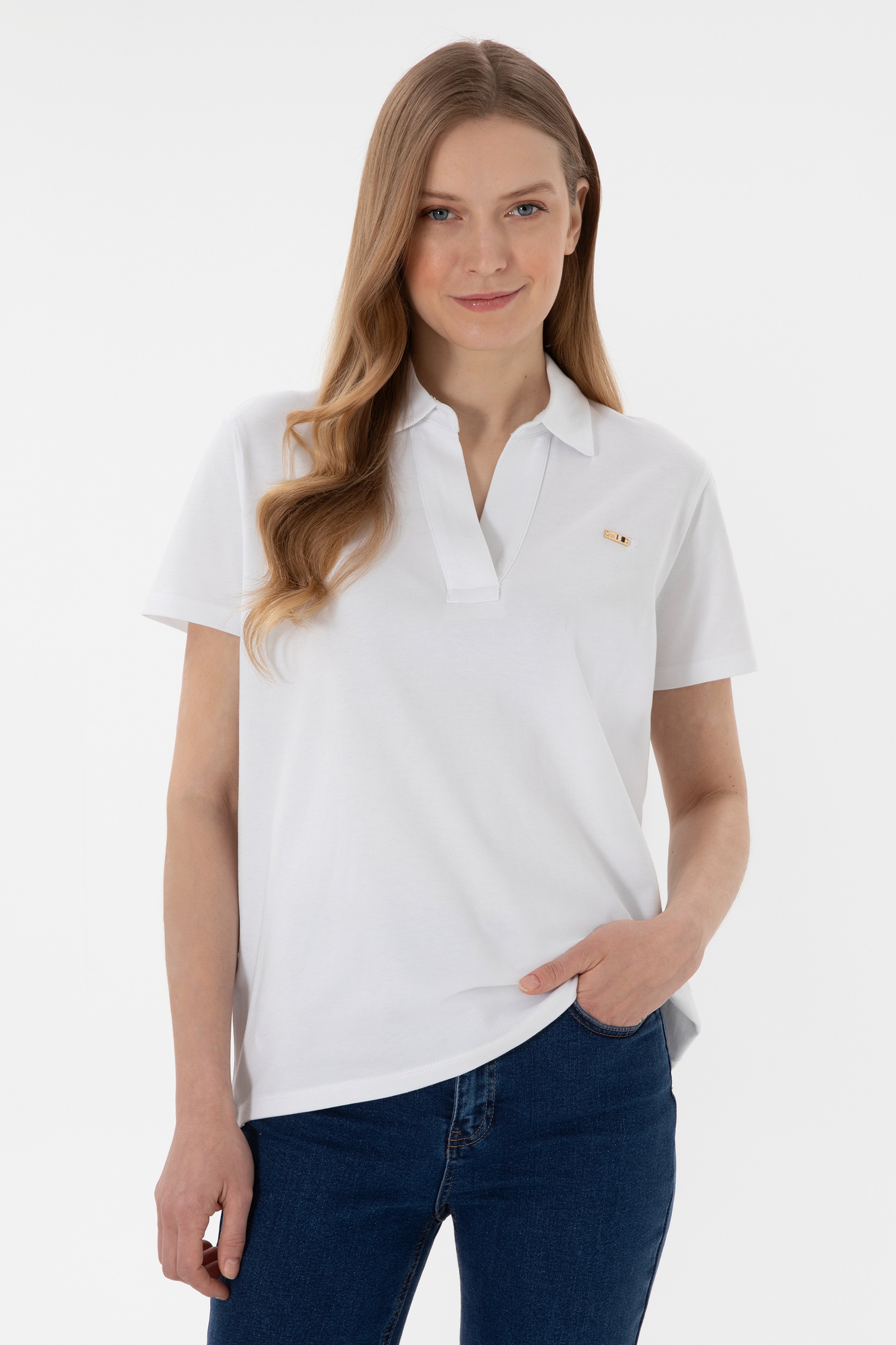 Kadın Beyaz Basic Polo Yaka Tişört - Image 1