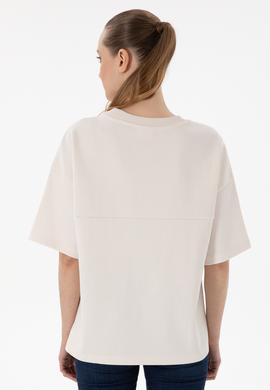 Kadın Krem Oversize Bisiklet Yaka Tişört - 50294482004