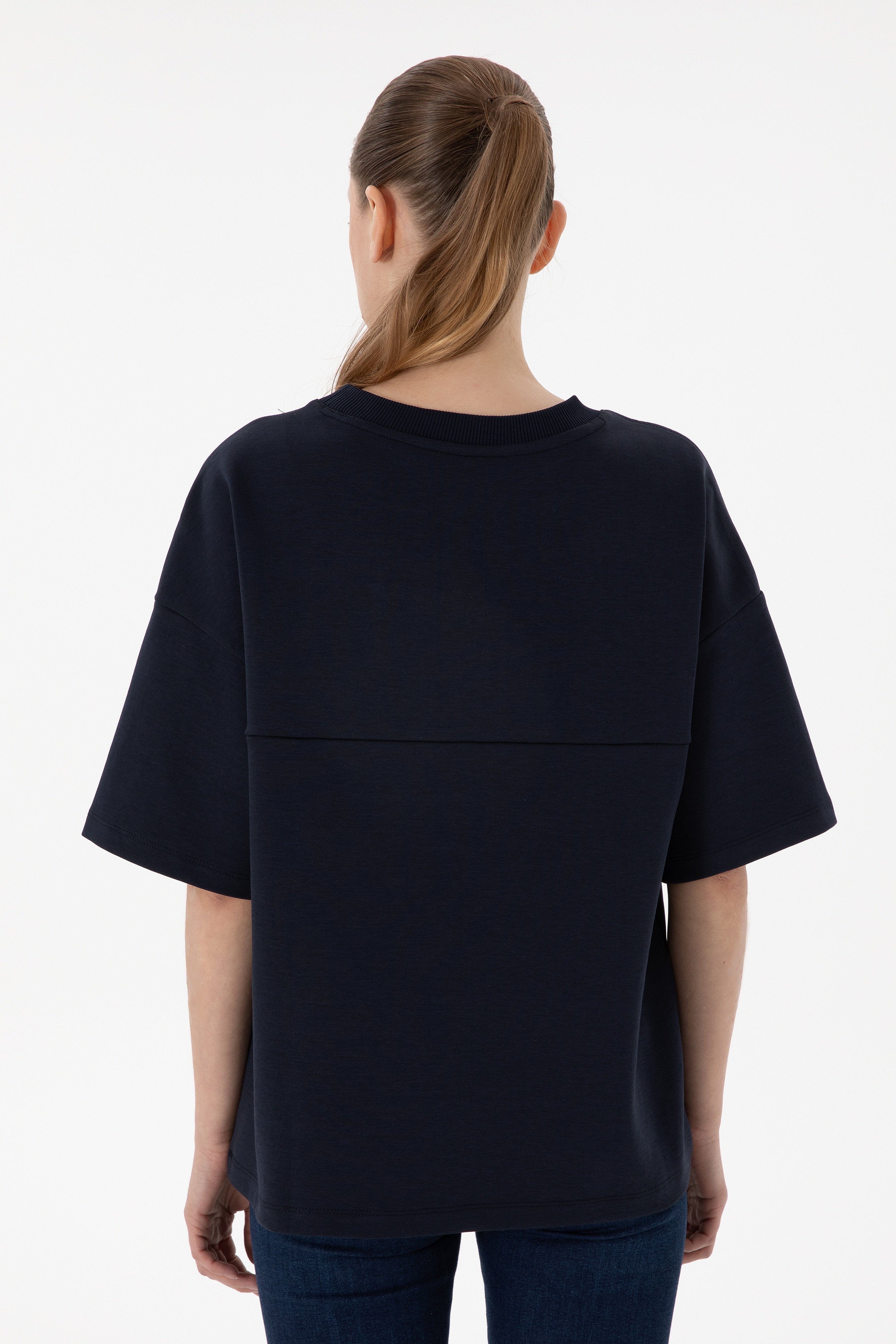 Kadın Lacivert Oversize Bisiklet Yaka Tişört - Image 5