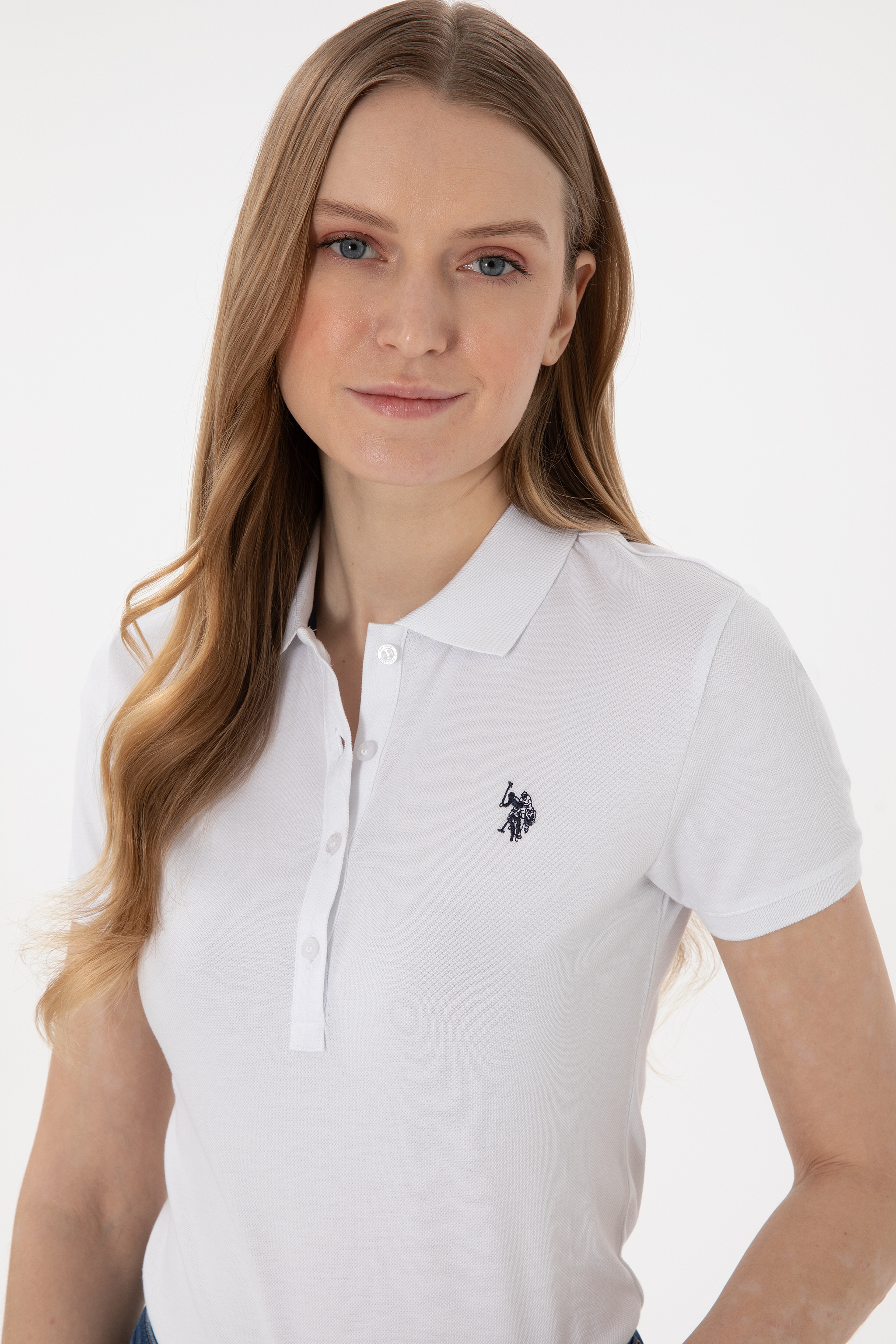 Kadın Beyaz Basic Polo Yaka Tişört - Image 2