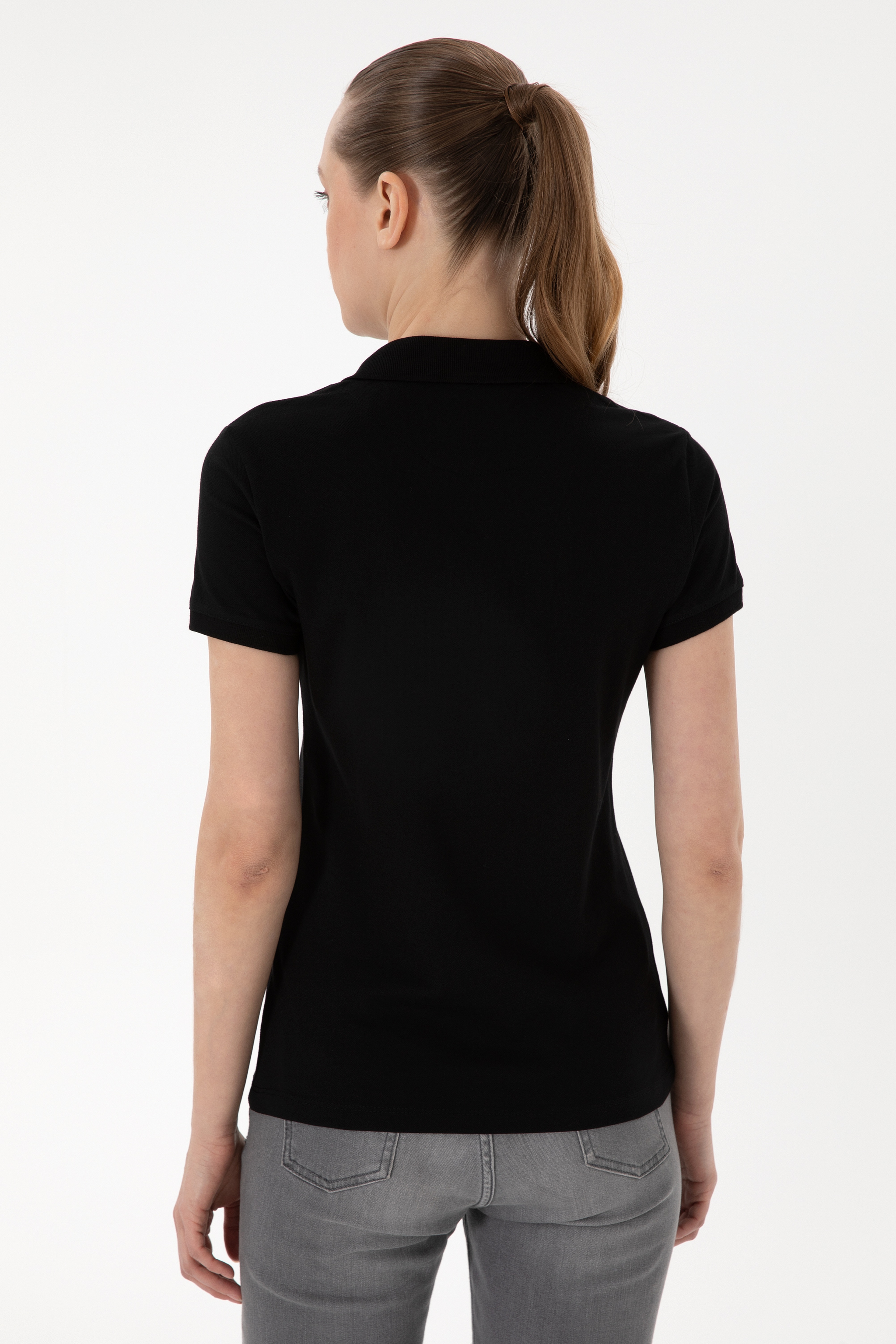 Kadın Siyah Basic Polo Yaka Tişört - Image 5